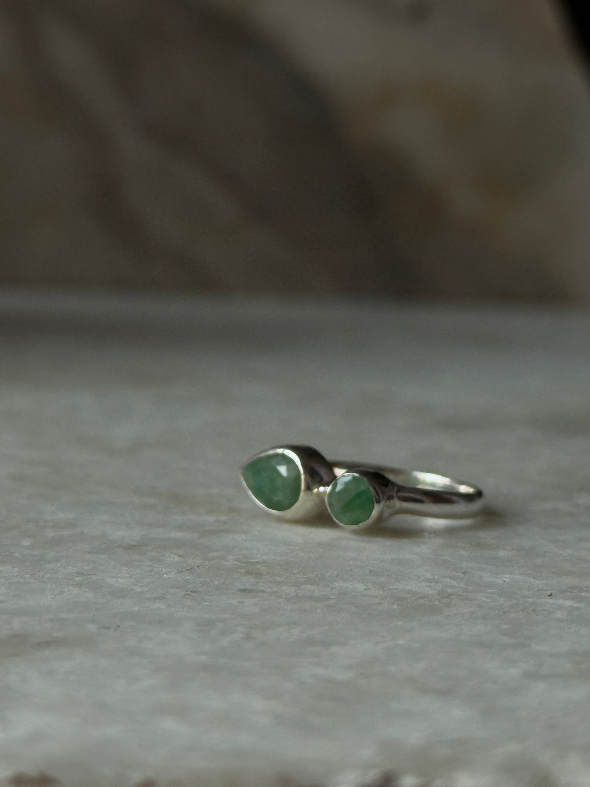 925 Sterling silver ring with green aventurine pear and round stones