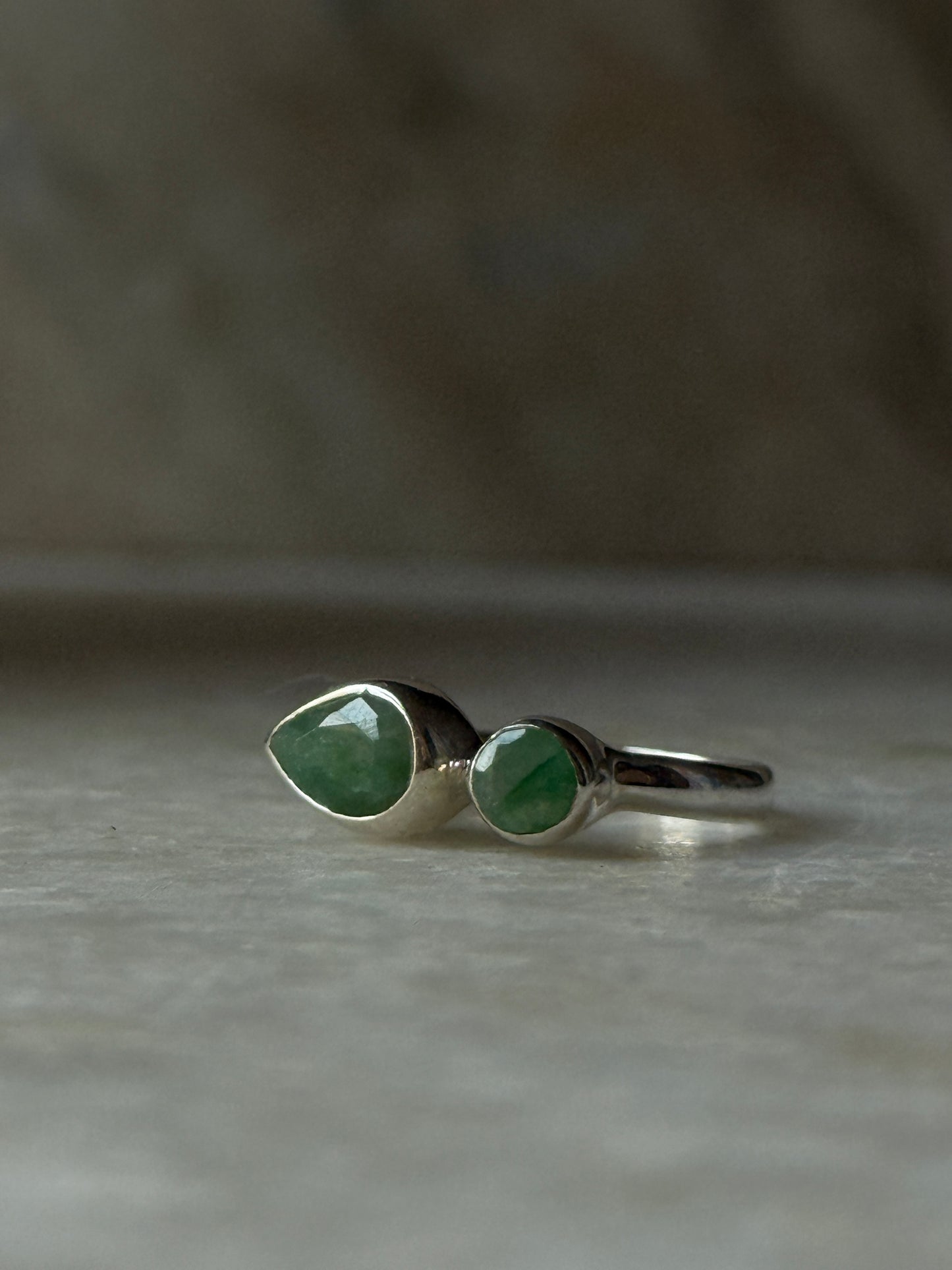 925 Sterling silver artisan ring featuring green aventurine pear round stones