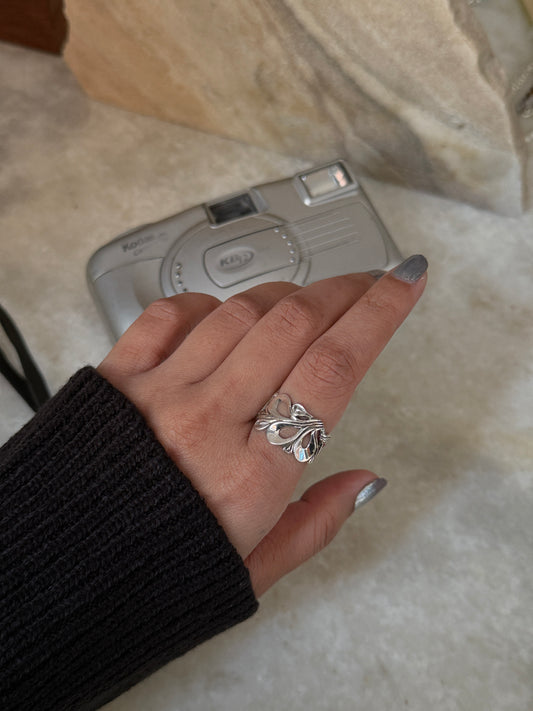 Thick vintage Filigree Motif 925 Sterling Silver Ring