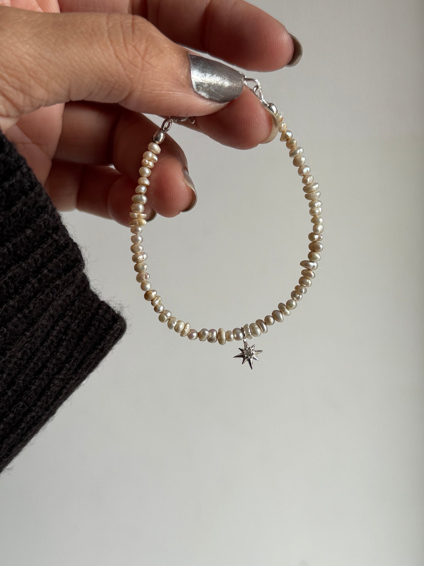 Handcrafted Basra pearl and white topaz sterling silver bracelet