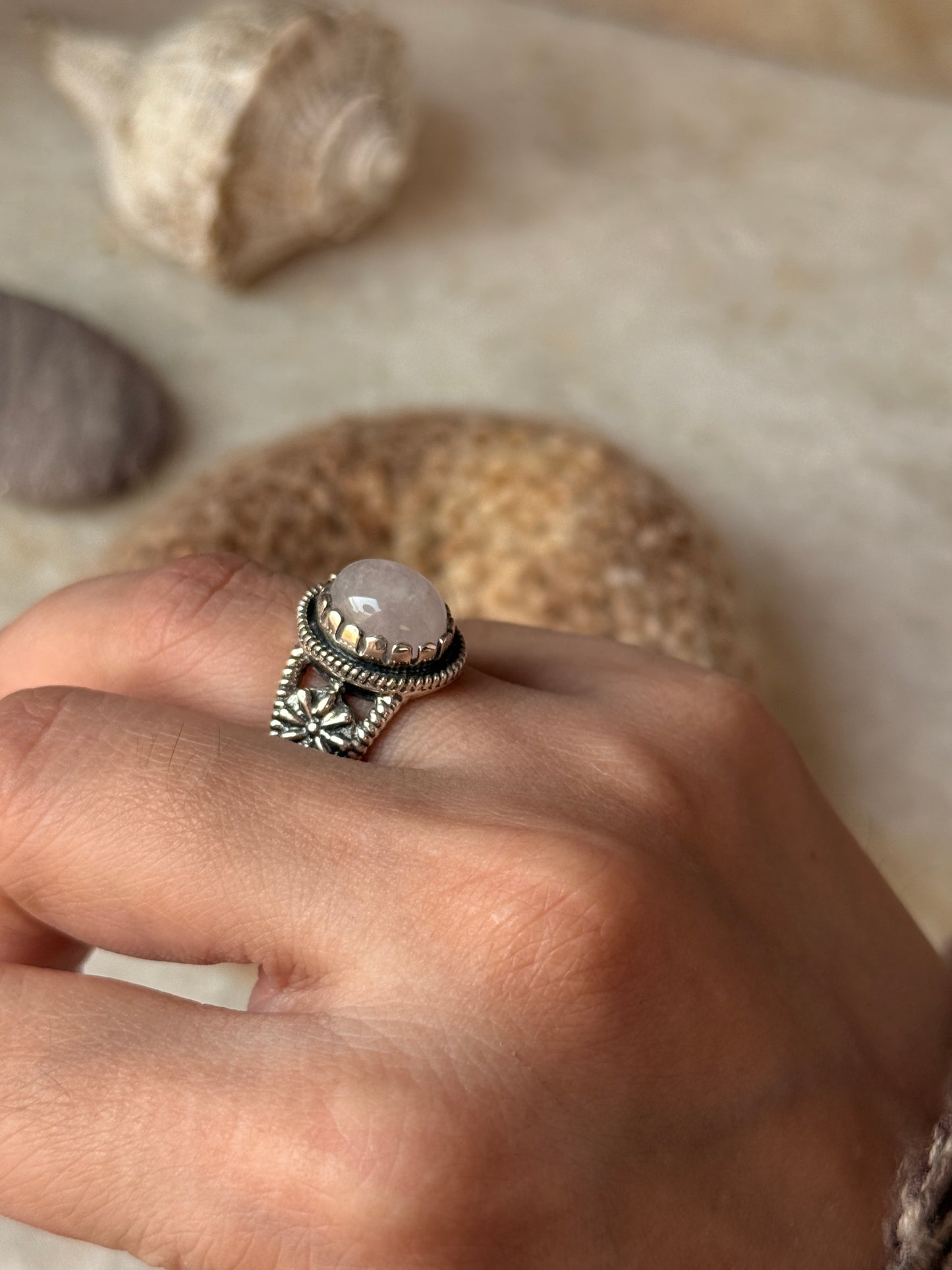 natural rose quartz oval 925 Sterling Silver boho ring