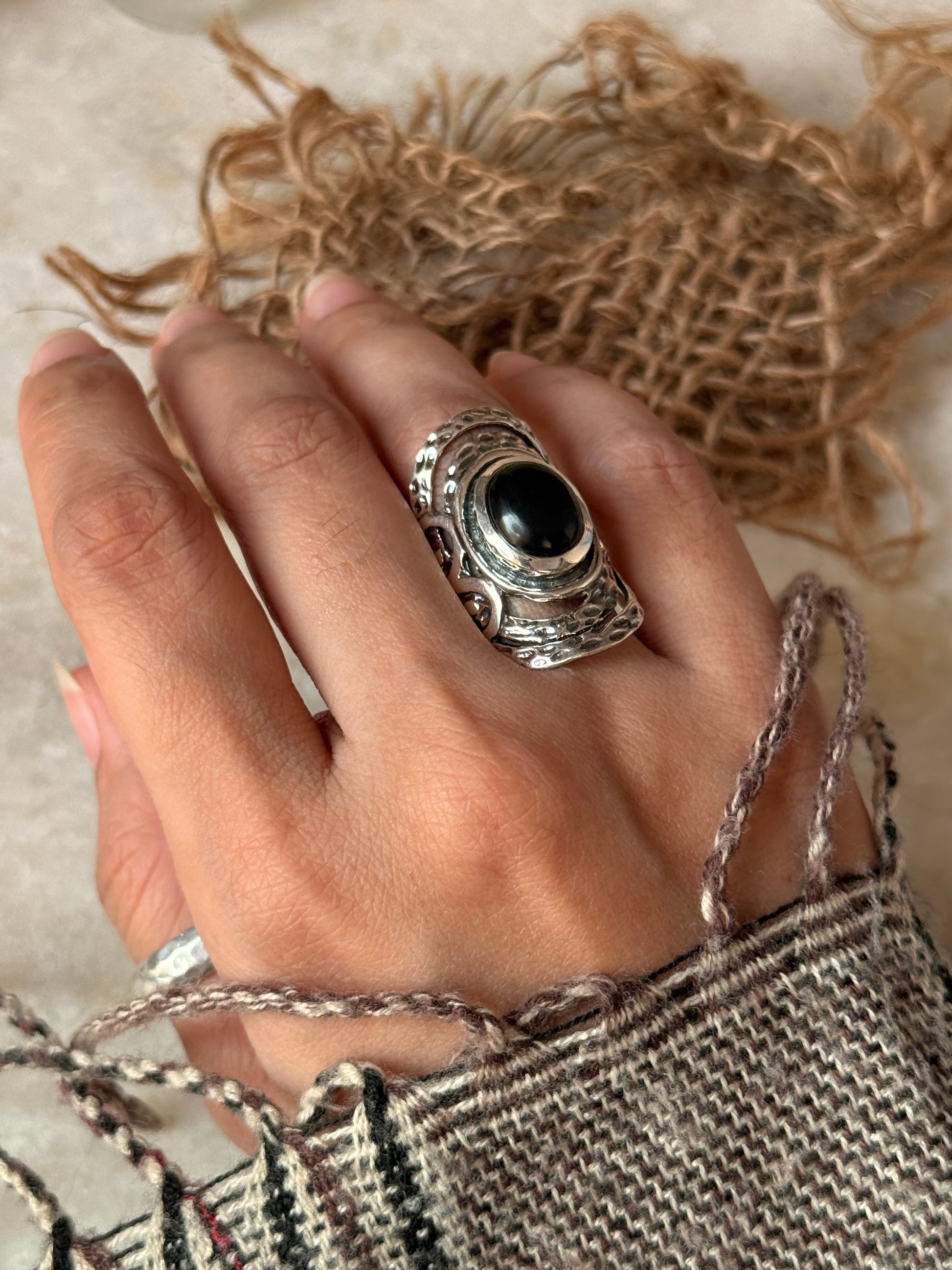 natural black onyx gemstone 925 sterling silver hammered contemporary ring