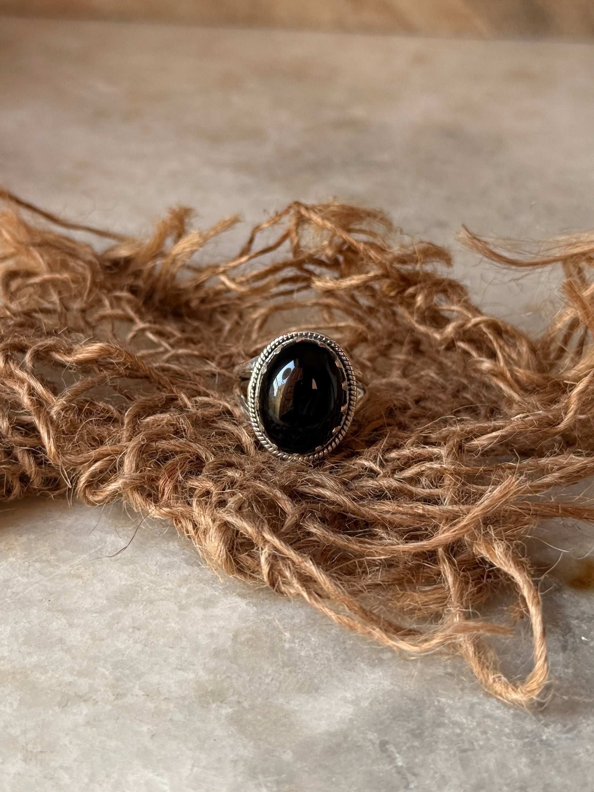 natural black onyx oval gemstone 925 Sterling silver ring 