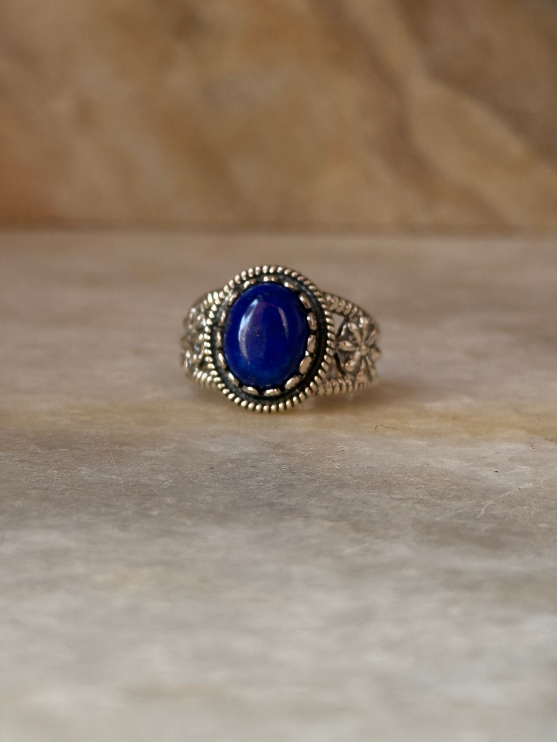 artisan 925 sterling silver lapis lazuli flower detailed ring  