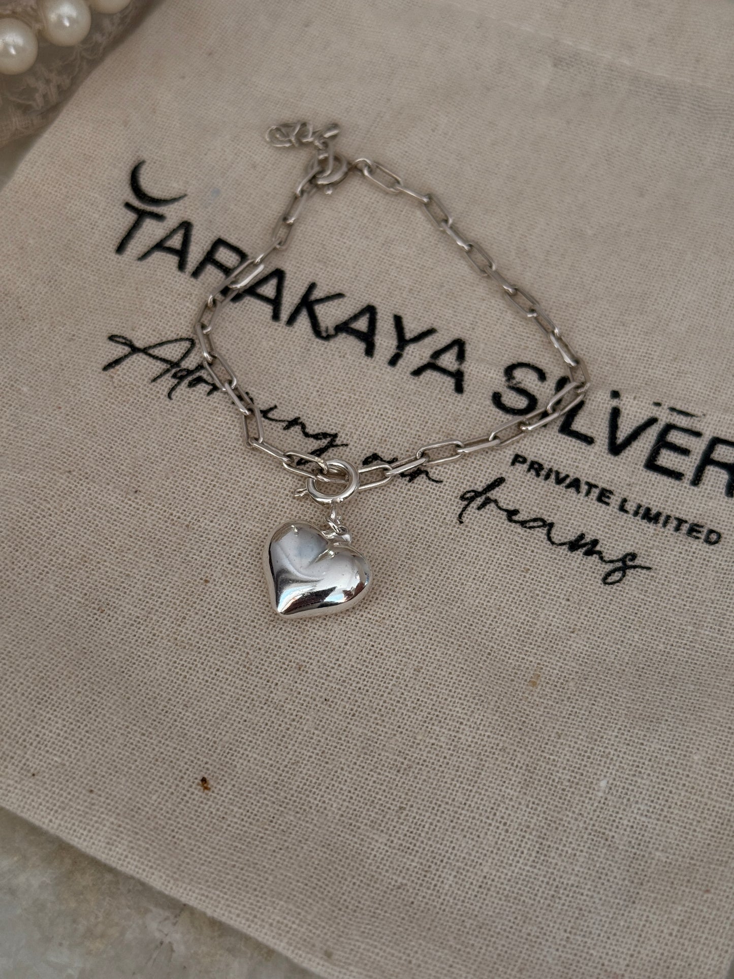 925 Sterling silver paper clip chain bracelet featuring Italian heart pendant