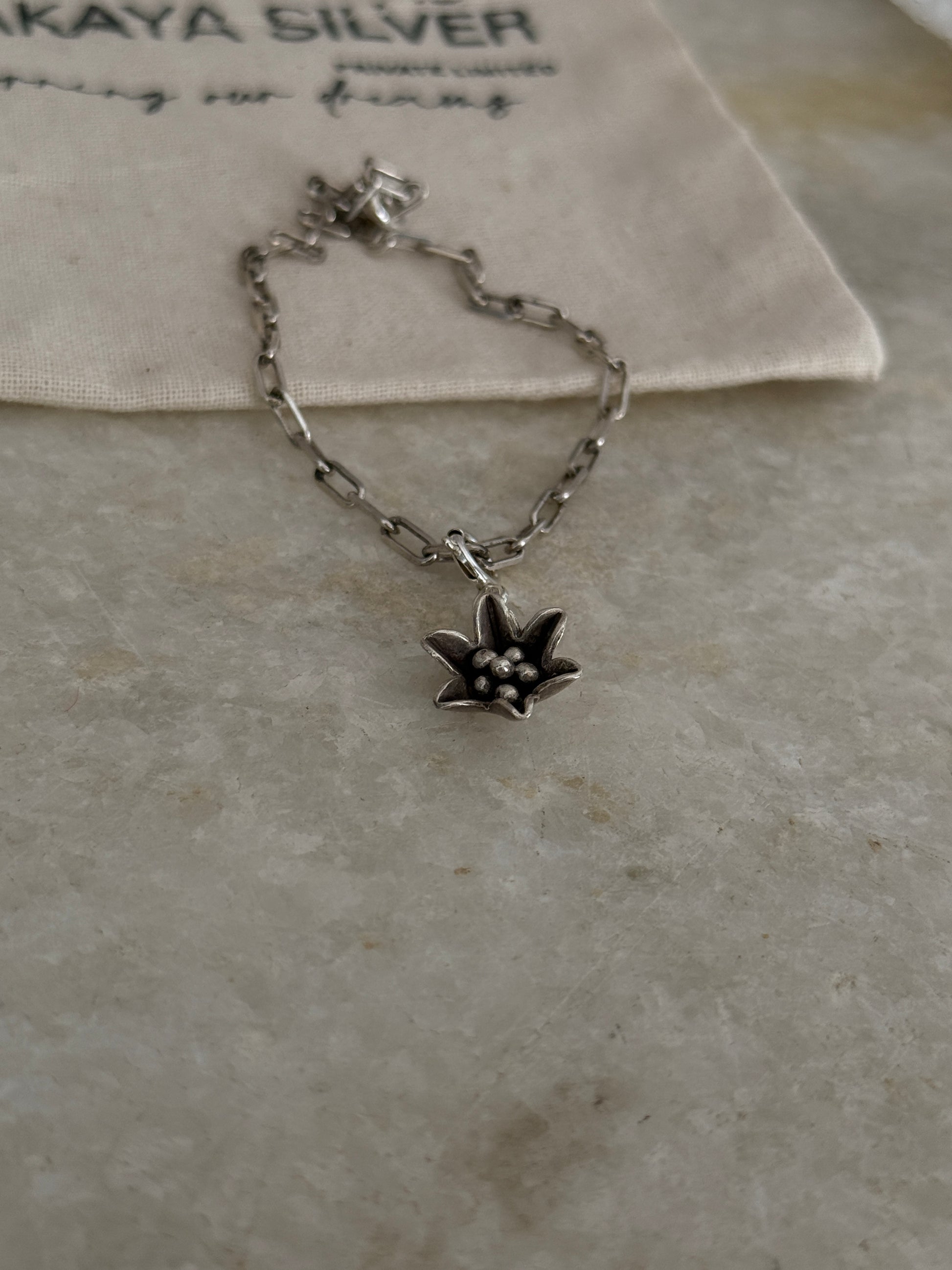 925 Sterling silver paper clip chain bracelet with flower rawa pendant