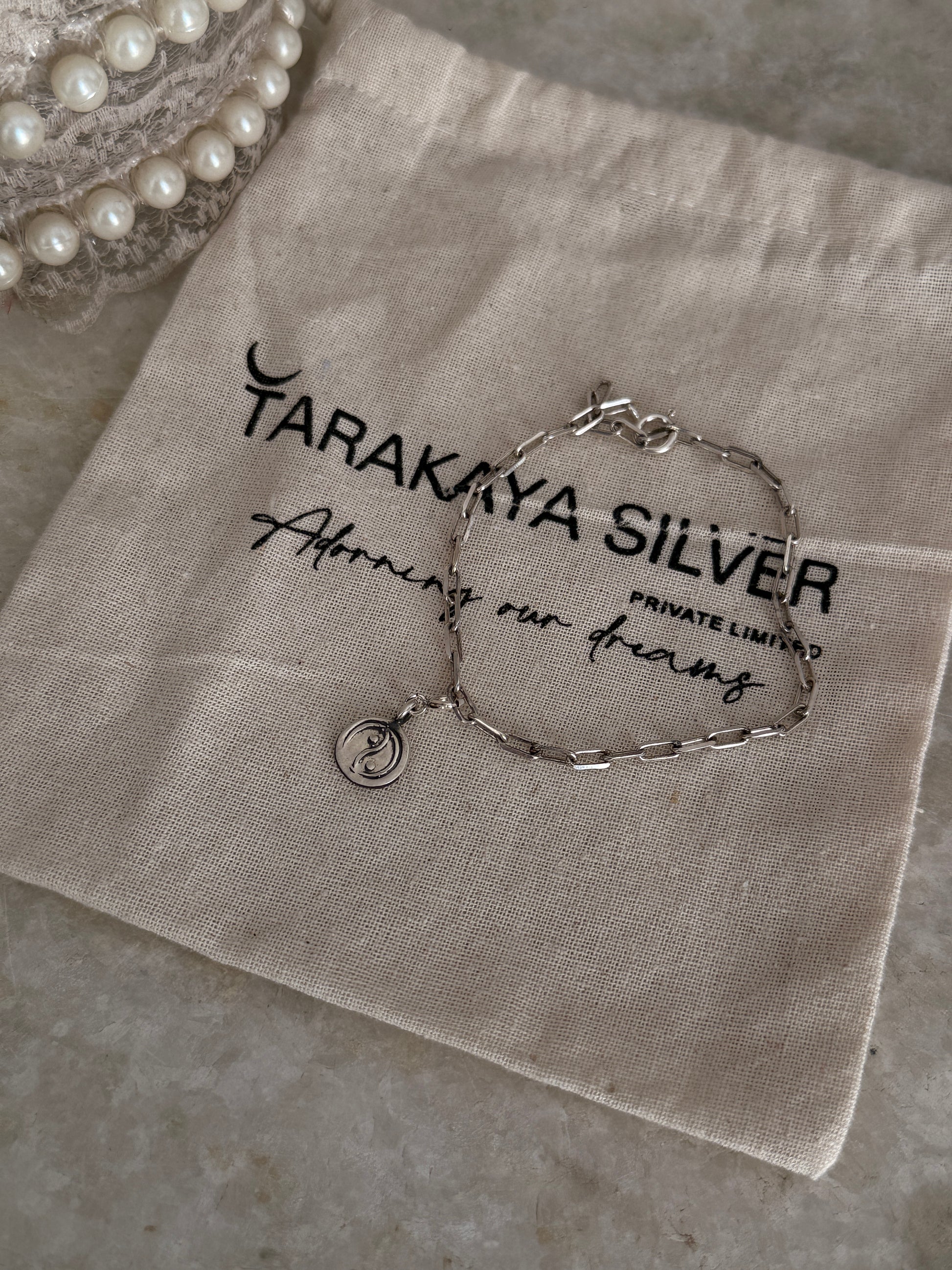  Paper clip chain bracelet with coin charm in 925 sterling silver