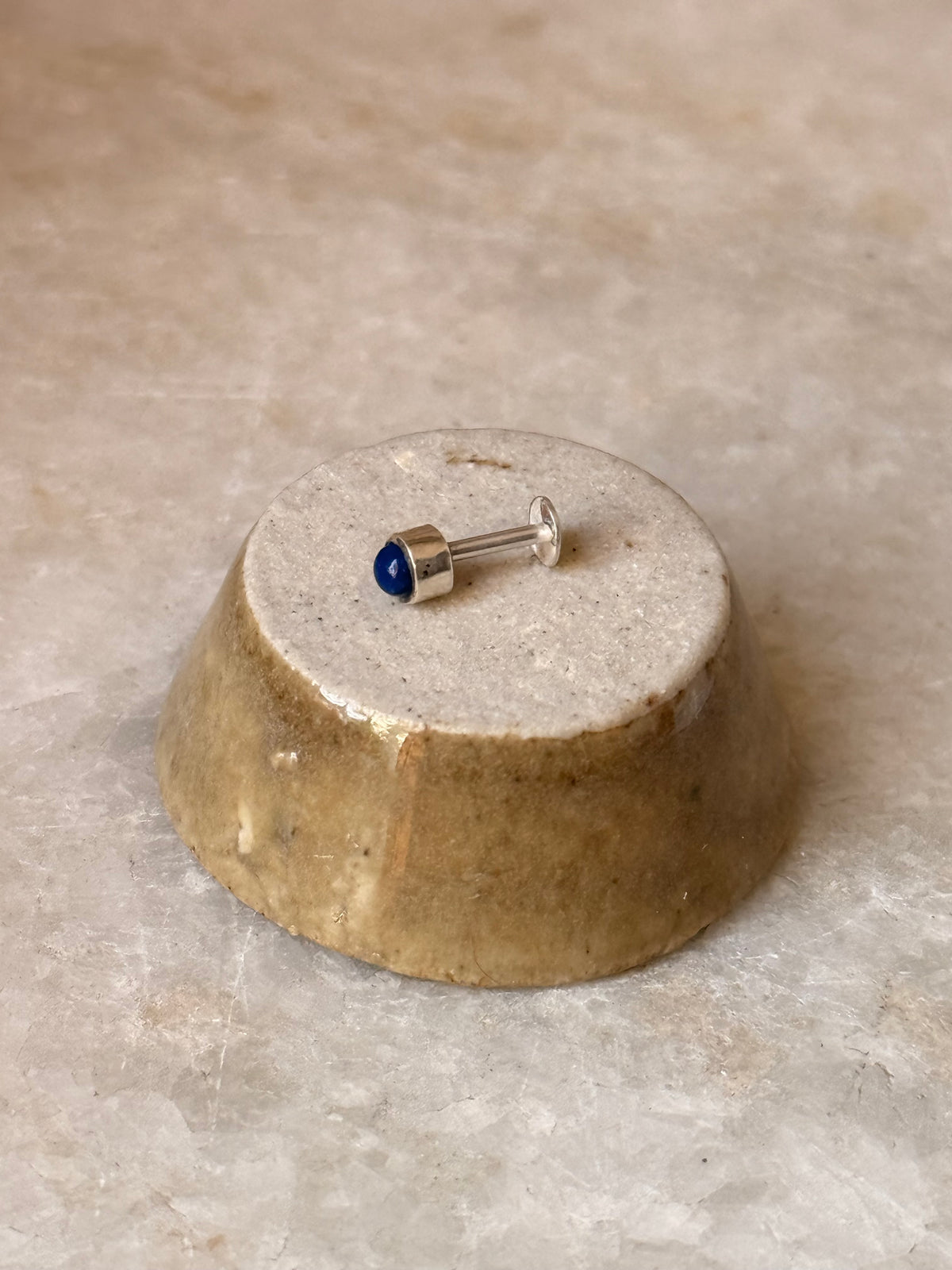 925 Sterling Silver Lapis Lazuli South Screw Back Minimal Nose Pin