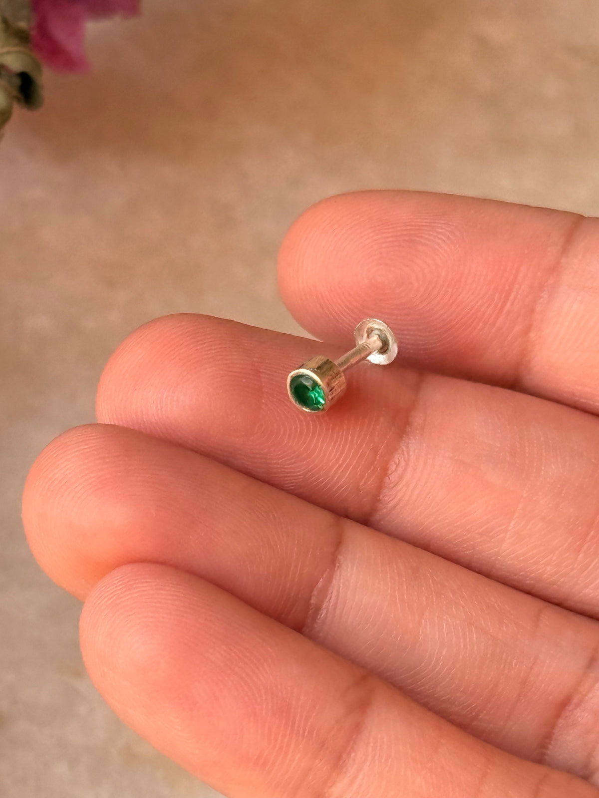 925 Sterling Silver Green Cz South Screw Back Minimal Nose Pin