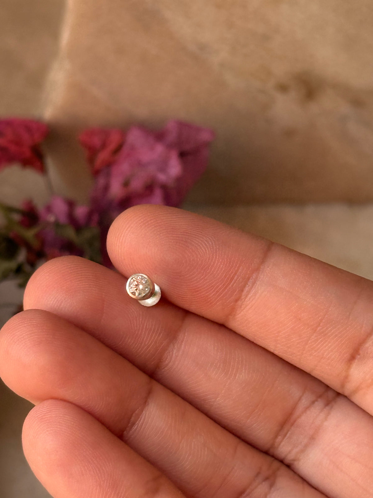 925 Sterling Silver White Cz South Screw Back Minimal Nose Pin