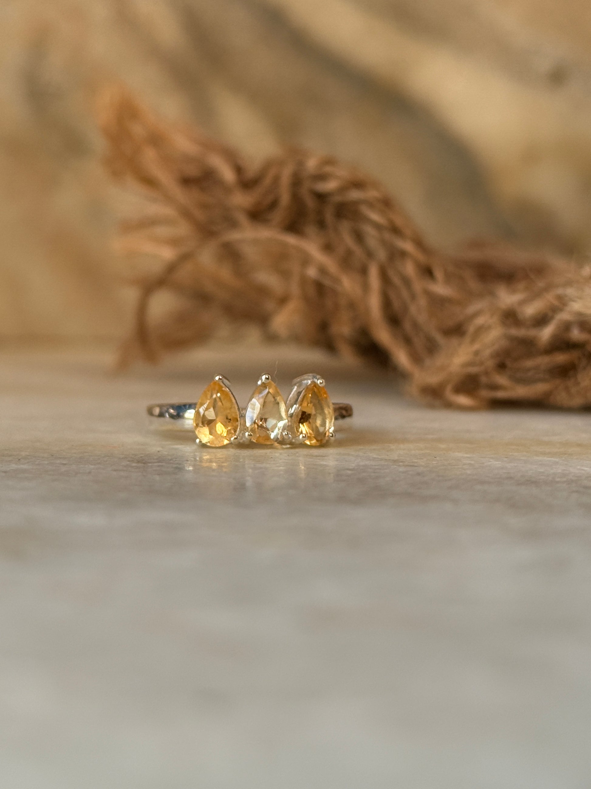  Vintage style 925 sterling silver citrine 3 pear ring