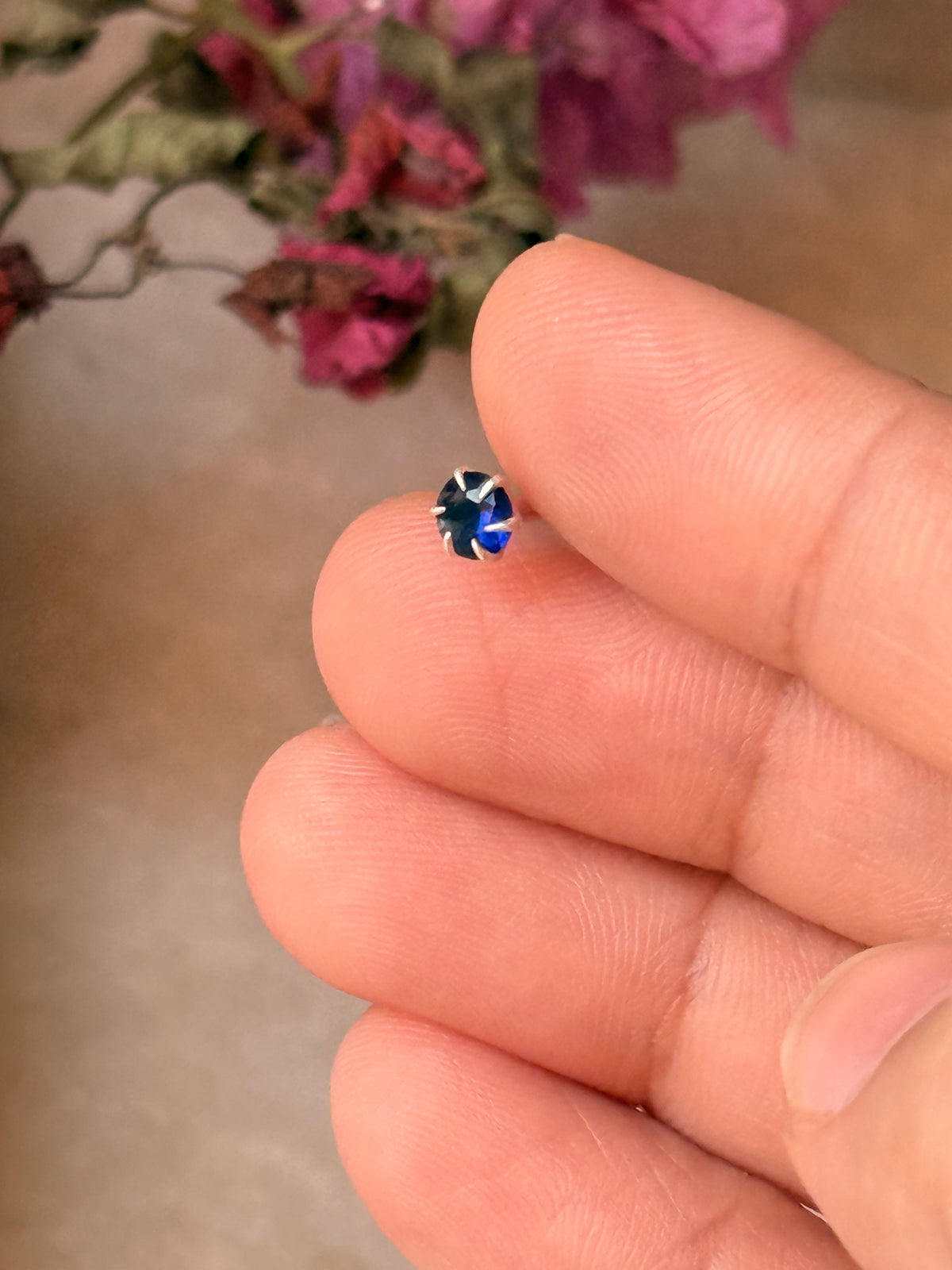 925 Sterling Silver Blue Cz Prong Setting South Screw Back Nose Pin