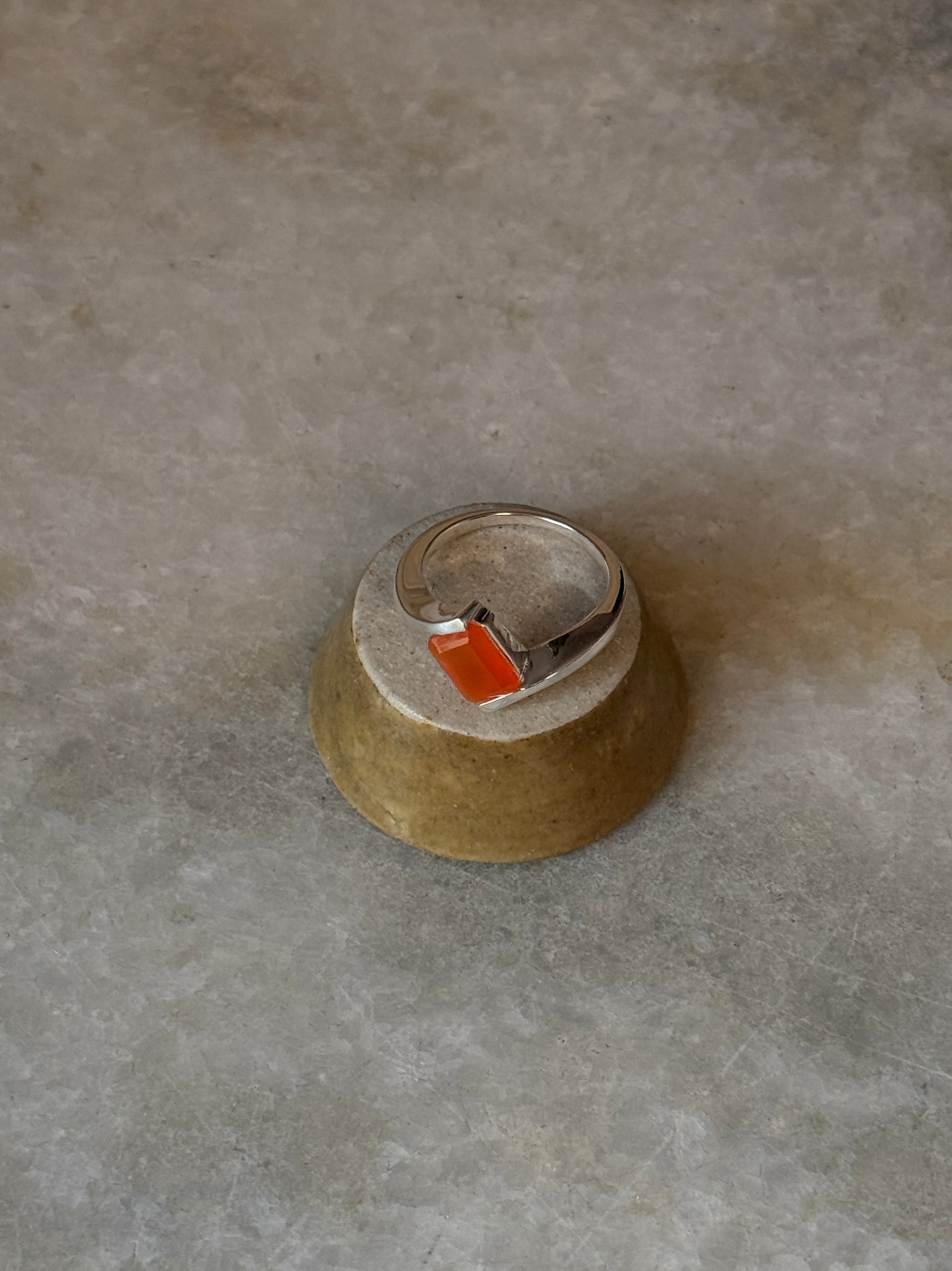 Classic 925 sterling silver carnelian rectangle cut ring