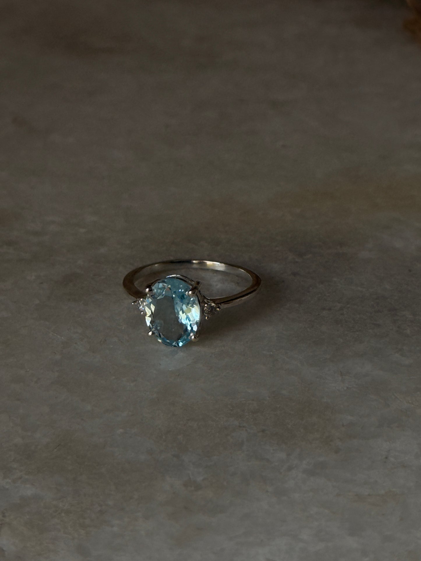 classic 925 sterling silver blue topaz oval ring