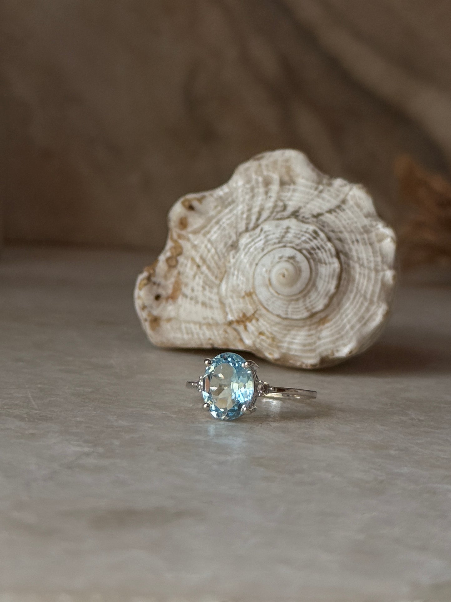 natural blue topaz oval 925 sterling silver solitaire ring