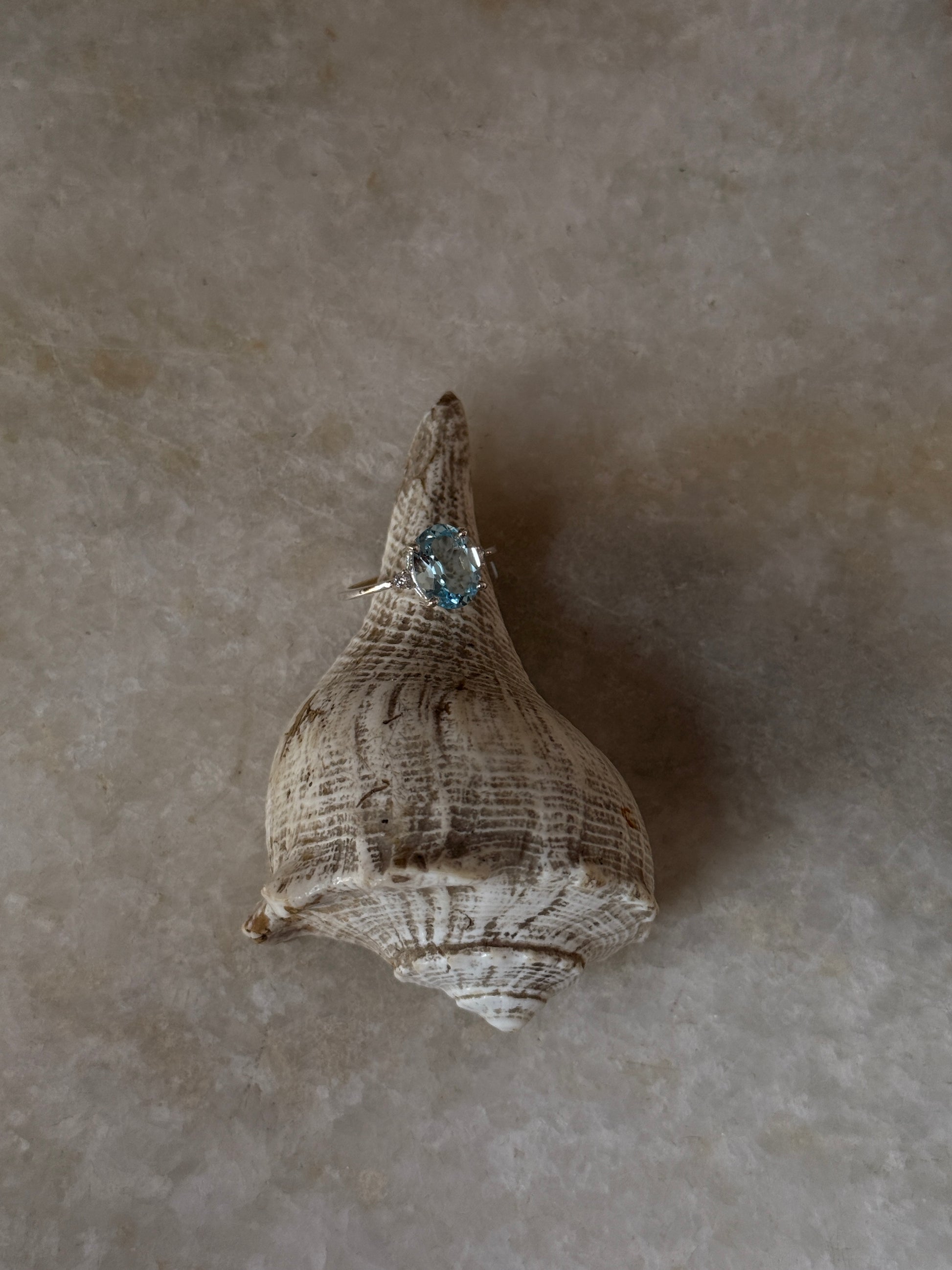 artisan 925 sterling silver blue topaz solitaire ring  