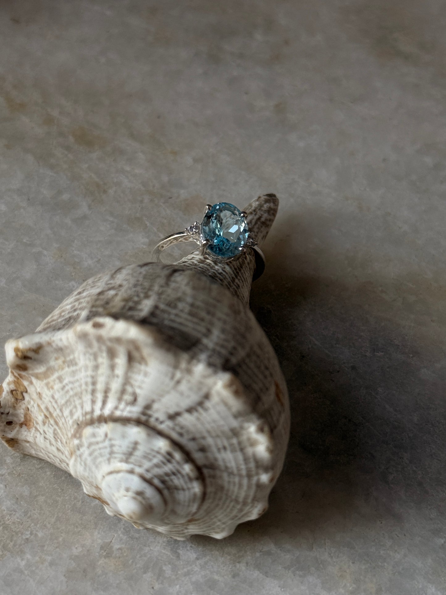 adjustable 925 sterling silver blue topaz oval ring