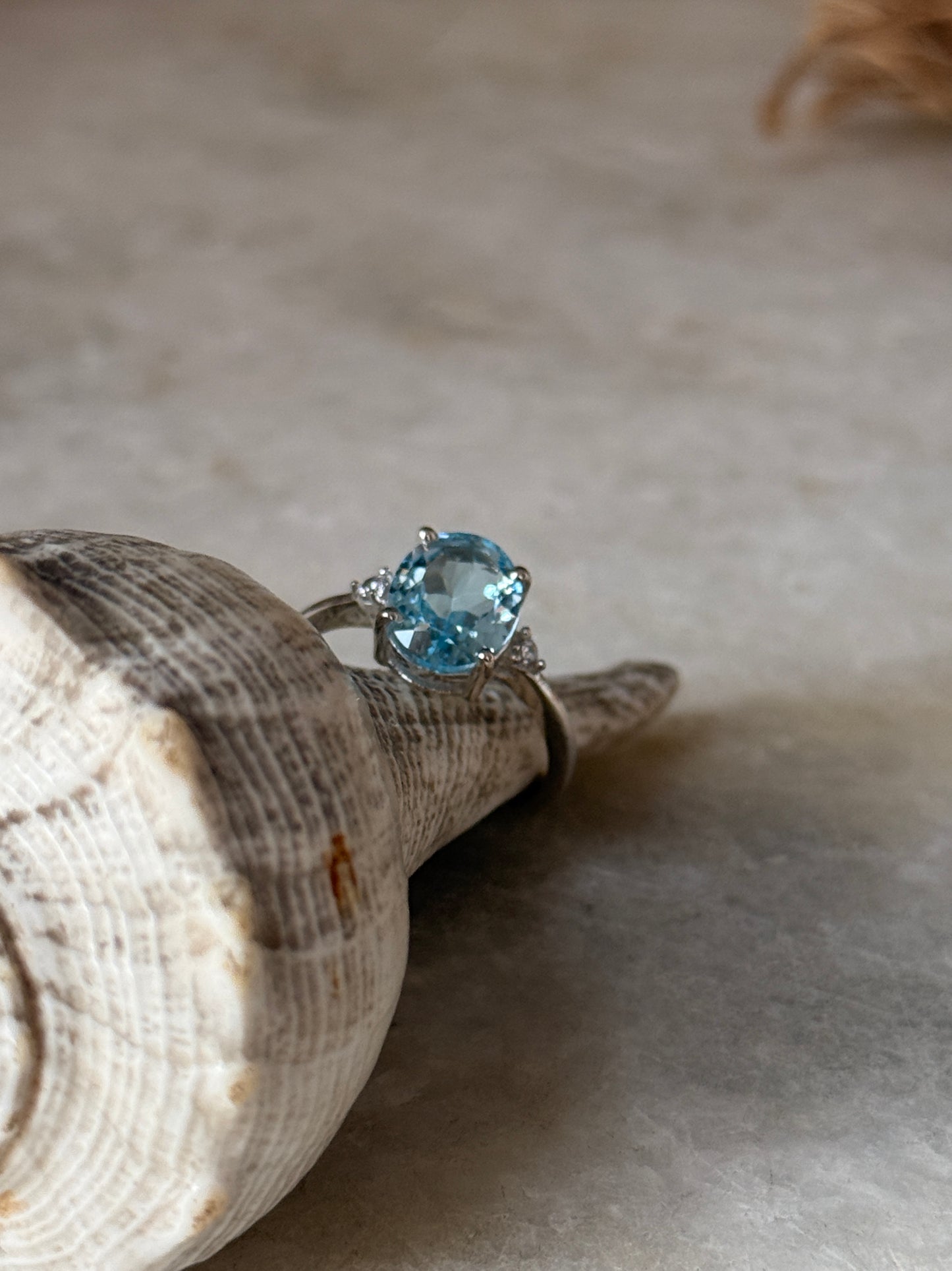 minimalist 925 sterling silver blue topaz oval solitaire ring 