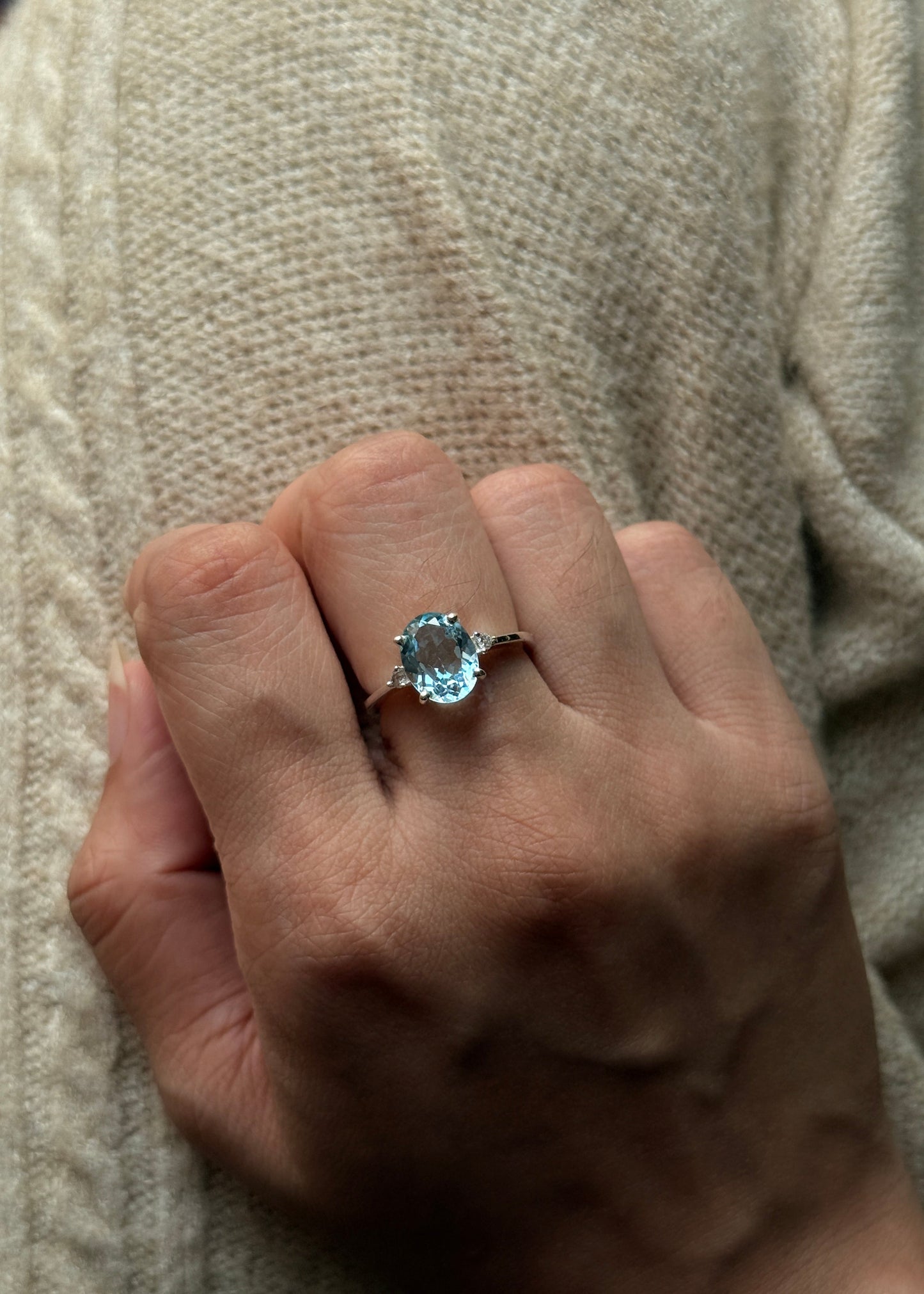 handcrafted 925 sterling silver blue topaz oval gemstone ring  