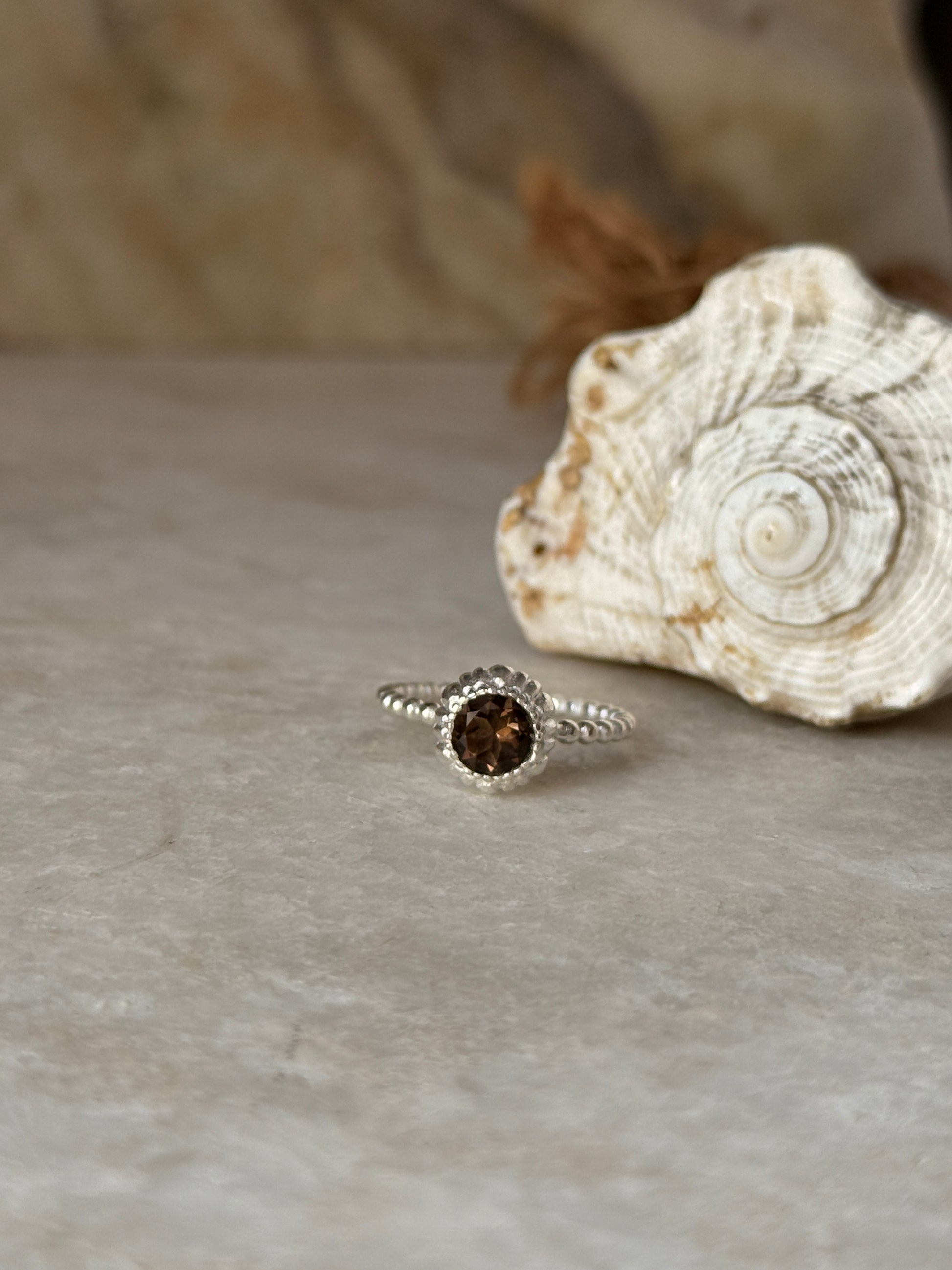 Elegant smokey quartz dot 925 sterling silver band ring  