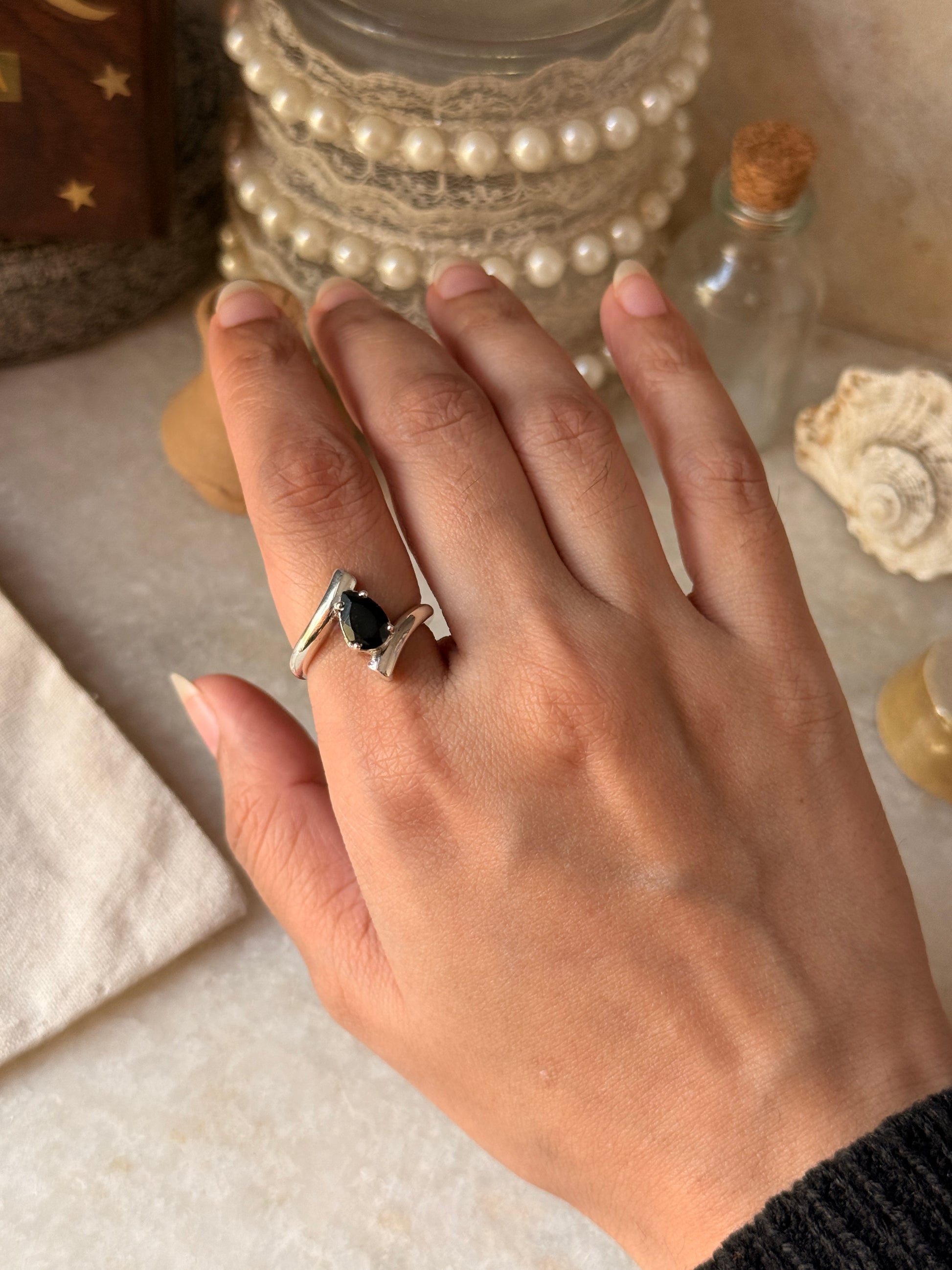 Elegant black onyx pear double band 925 sterling silver ring