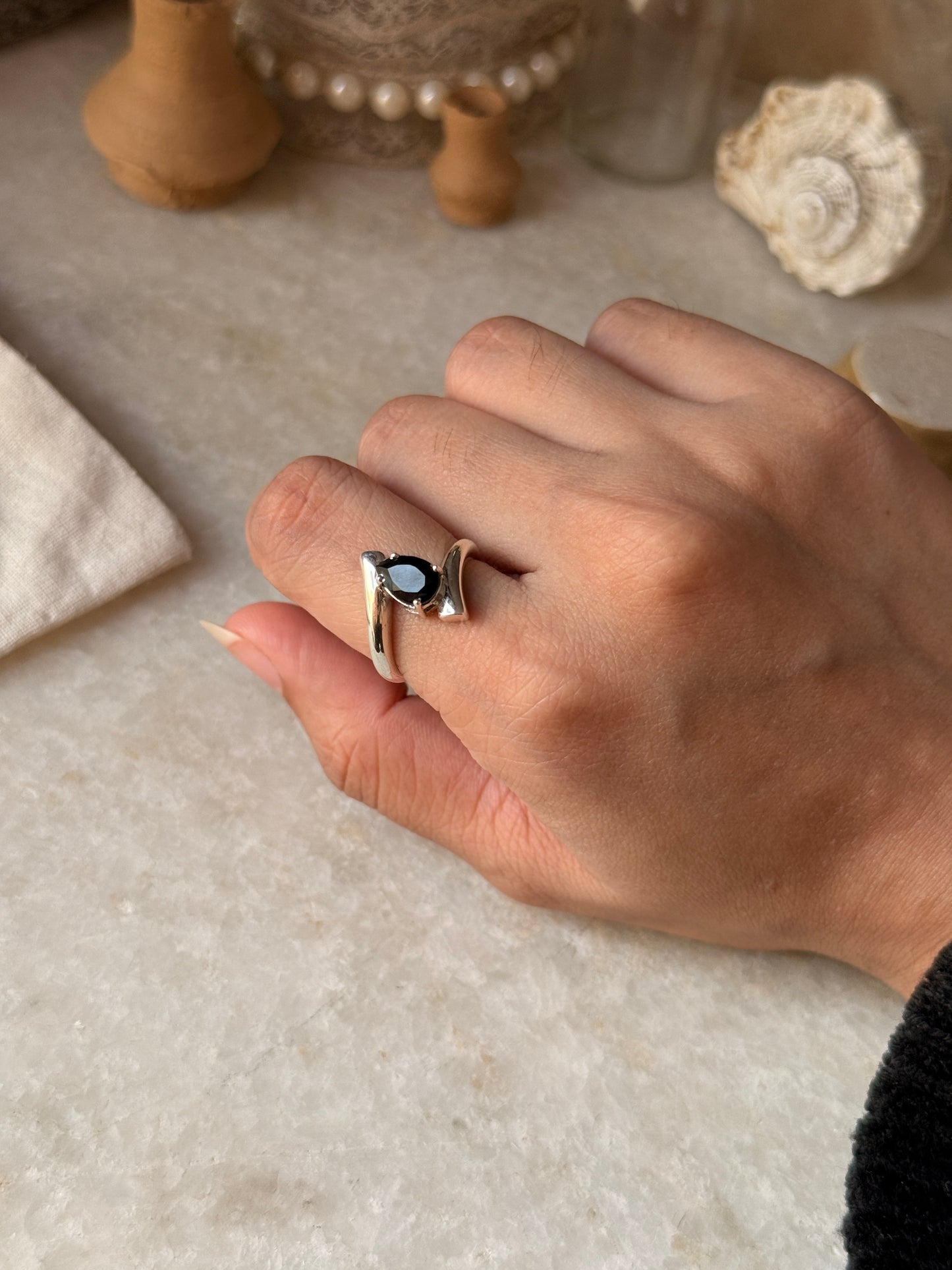 Handmade 925 sterling silver black onyx pear double ring