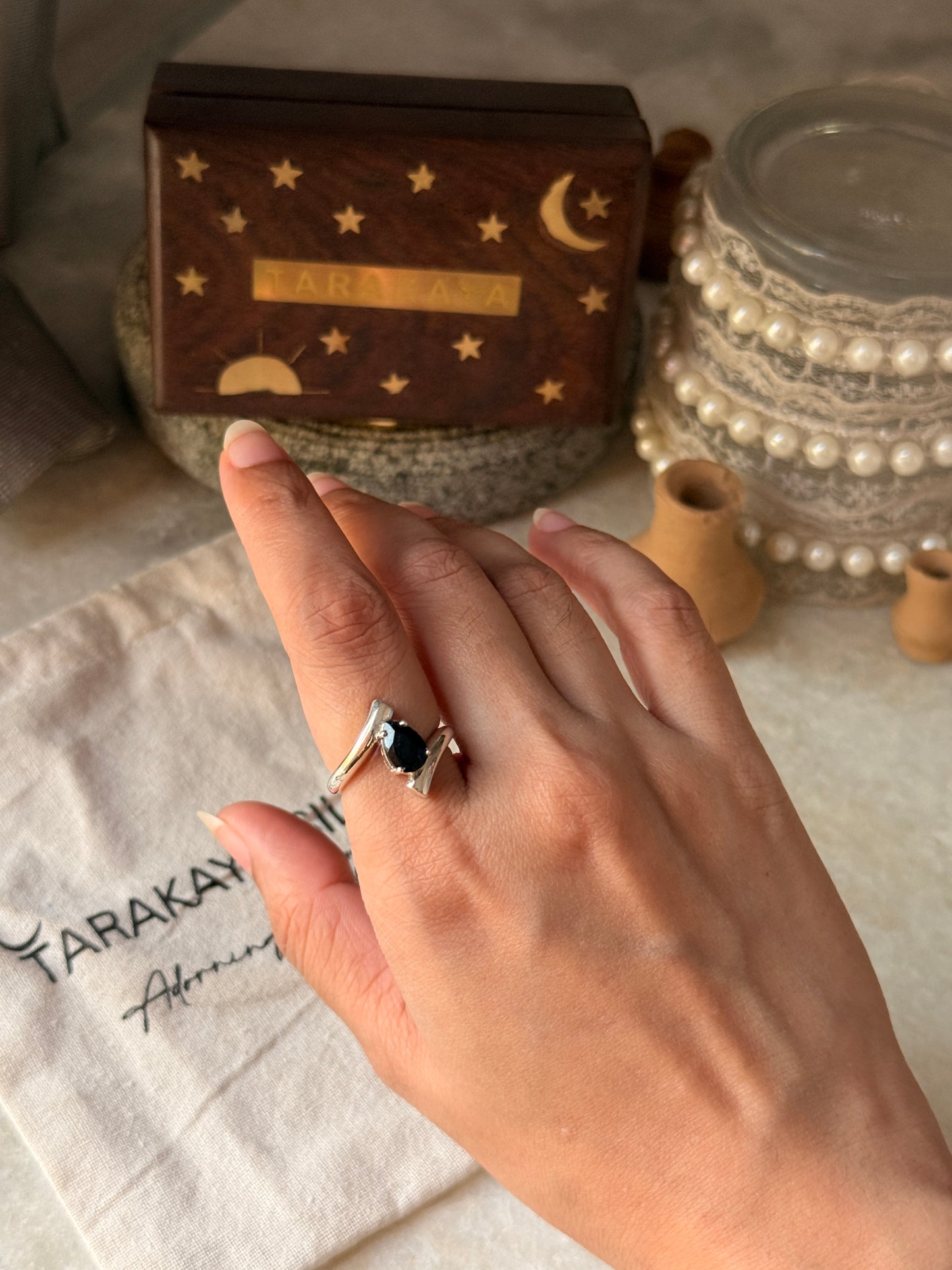 Vintage style 925 sterling silver black onyx pear double ring