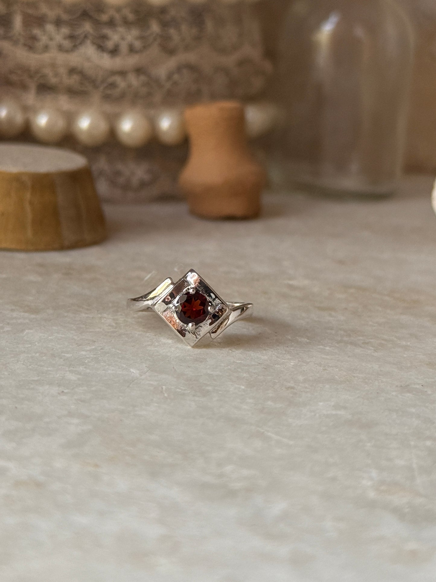 925 sterling silver garnet solitaire ring  