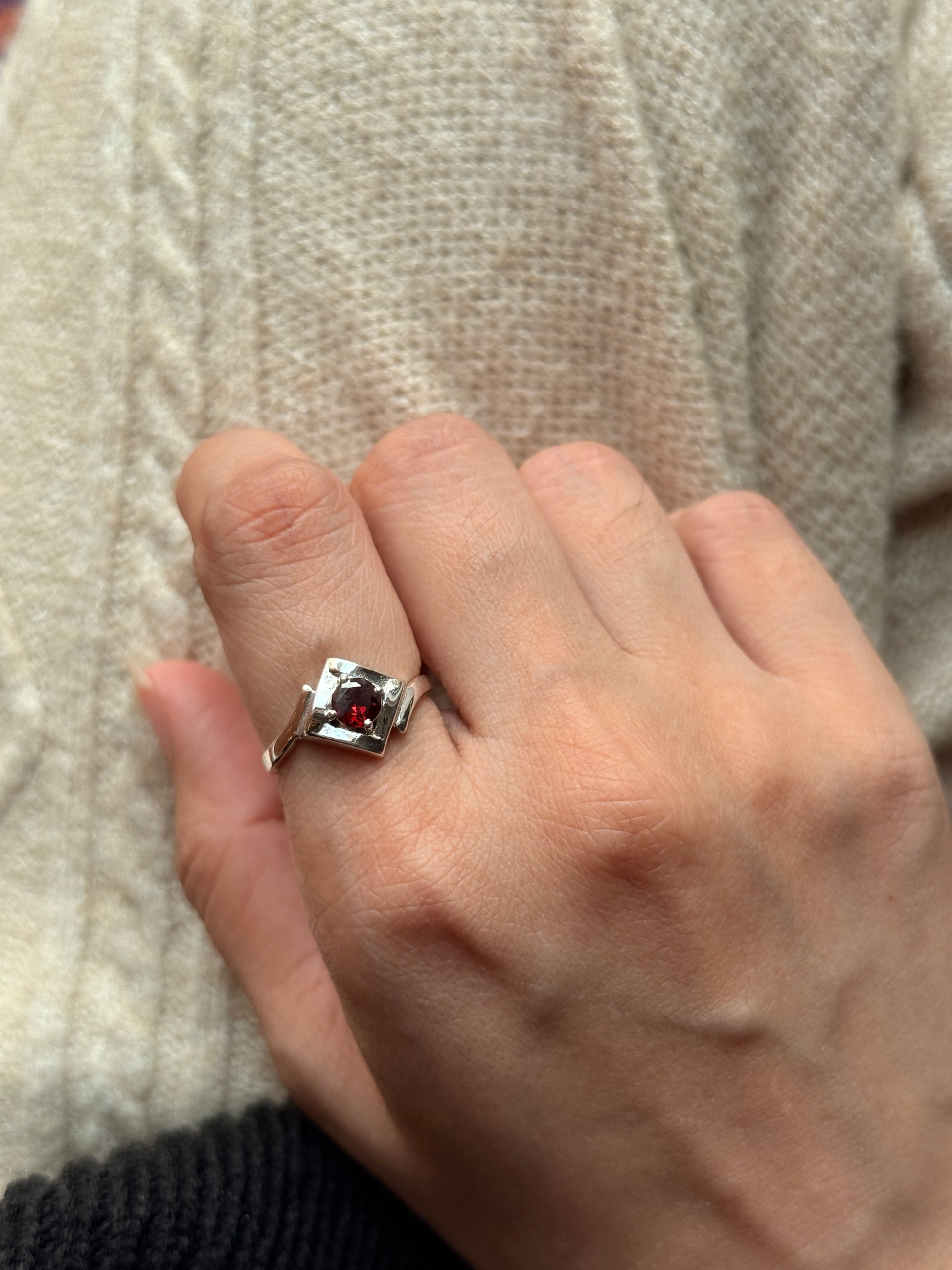elegant garnet solitaire gemstone 925 sterling silver ring  