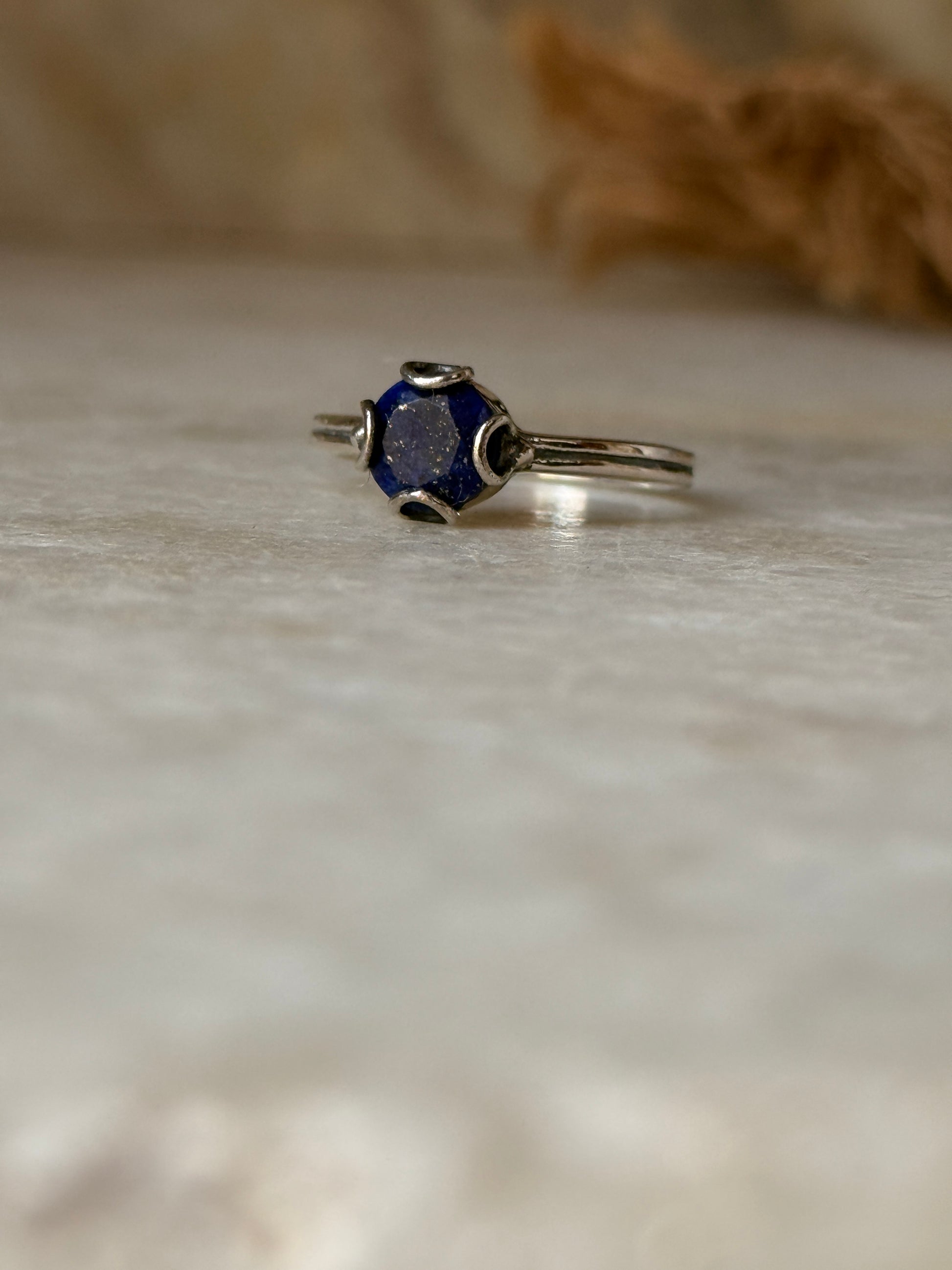minimalist 925 sterling silver lapis lazuli round solitaire ring  