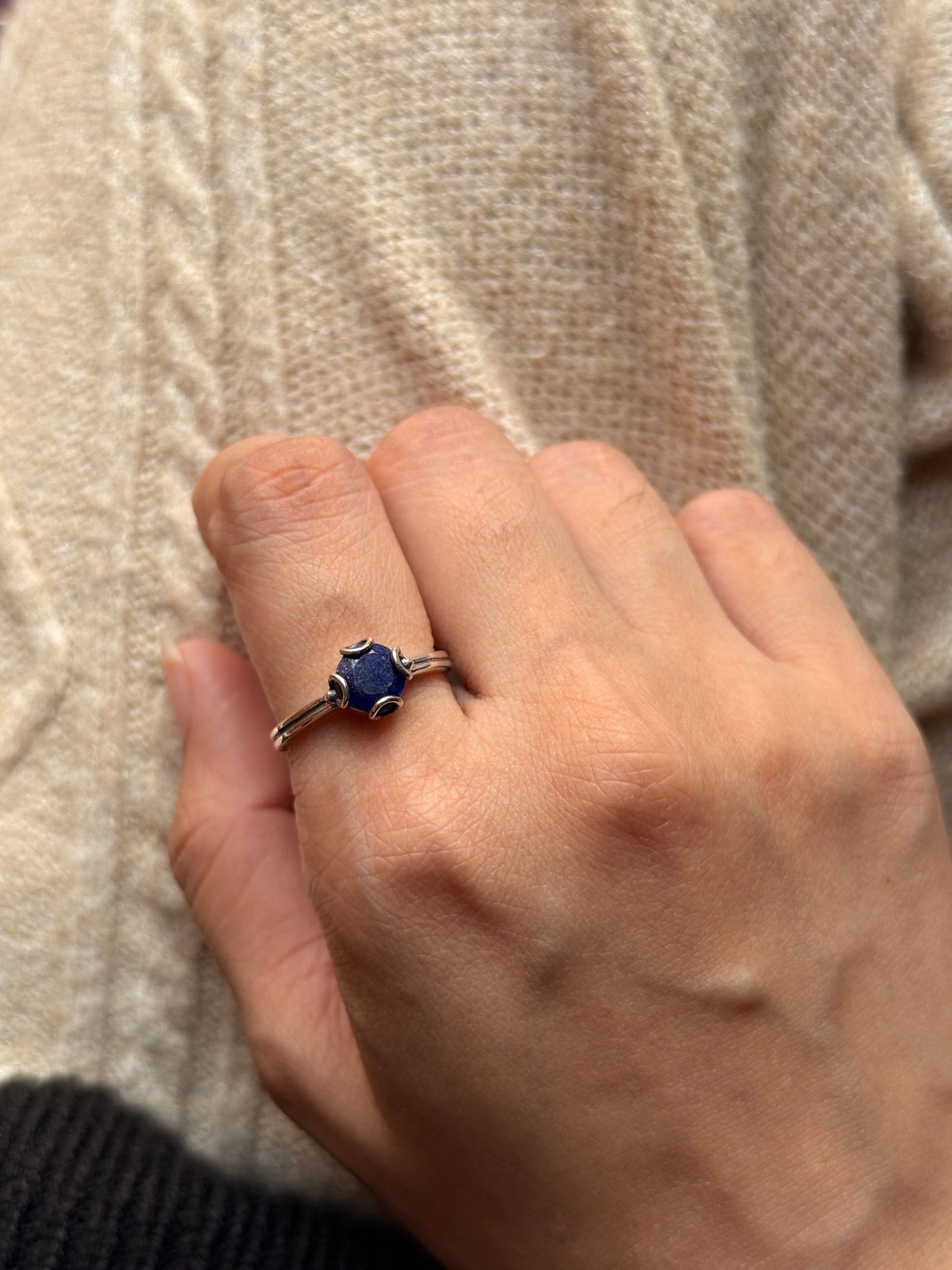 classic 925 sterling silver lapis lazuli round ring
