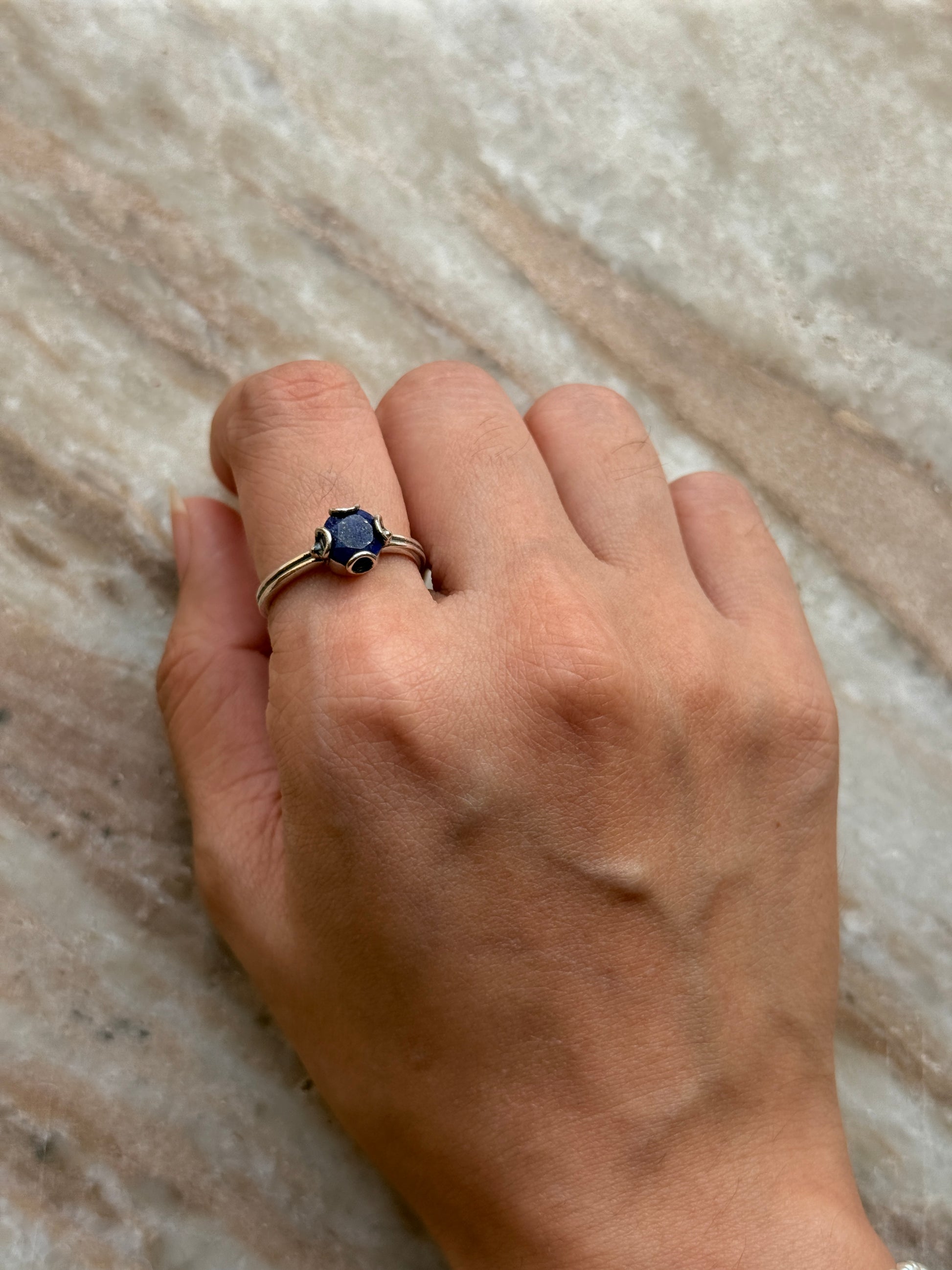 artisan 925 sterling silver lapis lazuli solitaire ring  