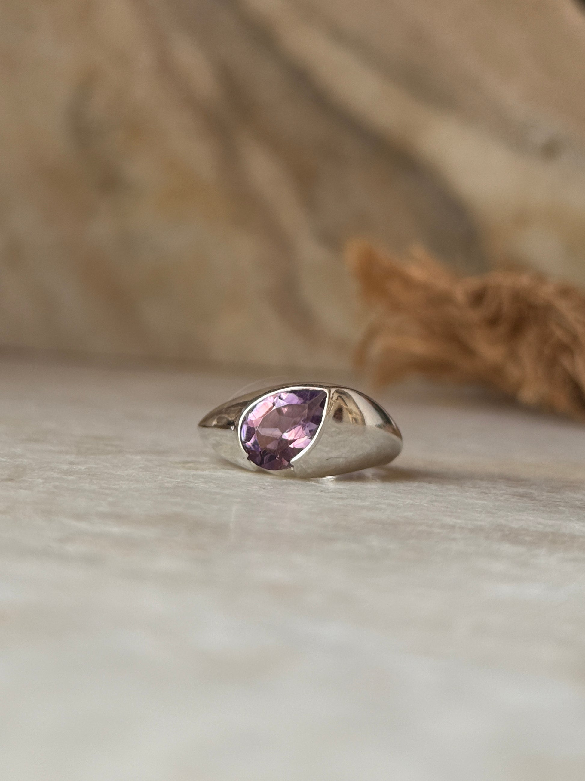 925 sterling silver amethyst hula ring  