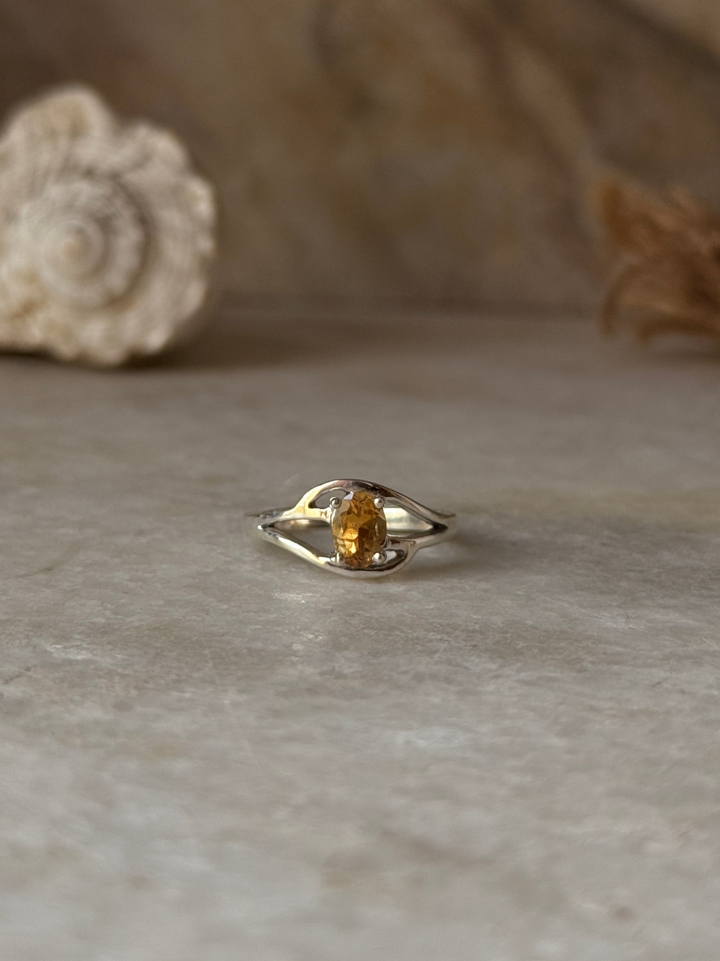 Elegant citrine oval solitaire 925 sterling silver ring  