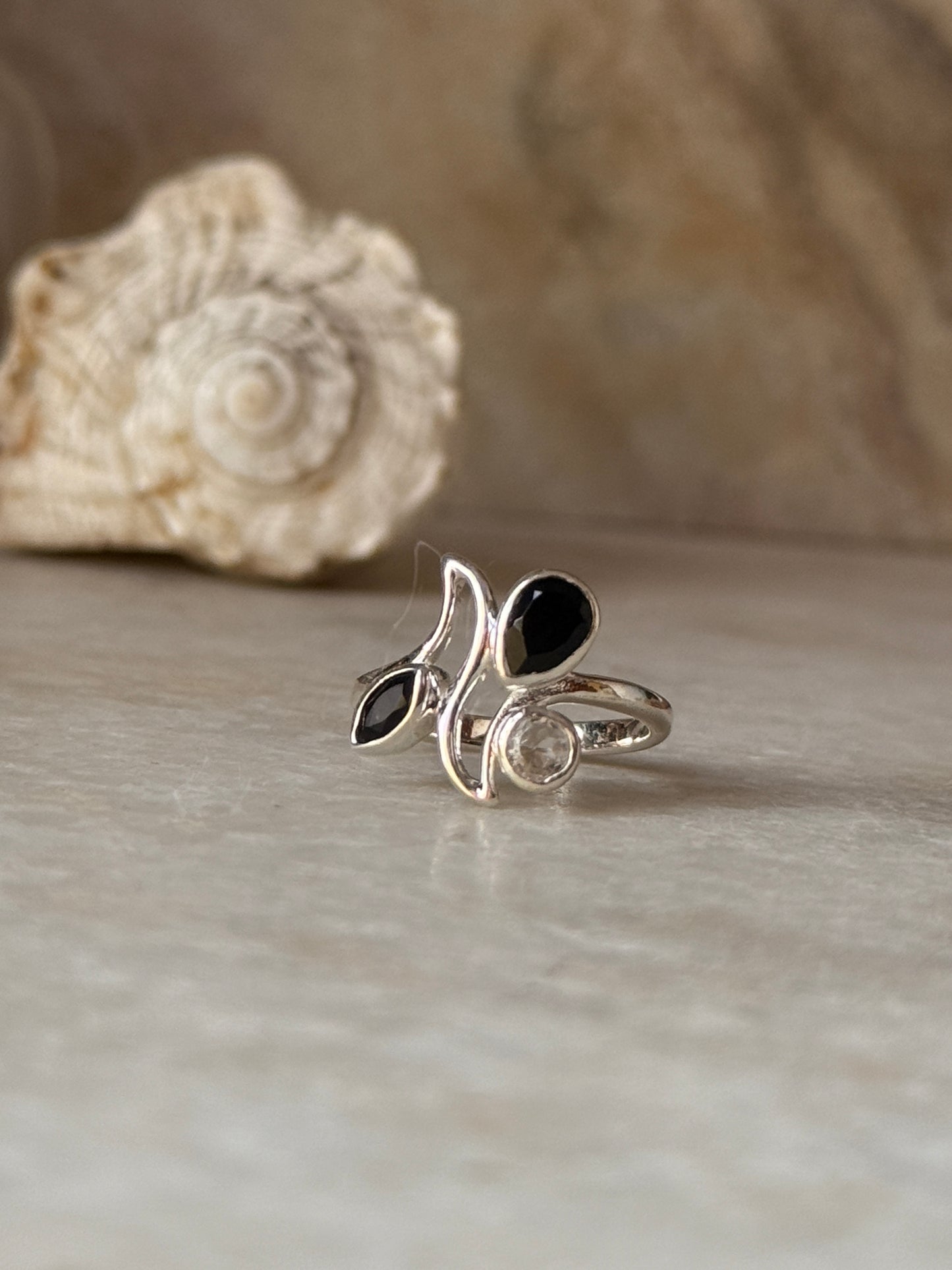 925 sterling silver black onyx and white topaz ring  