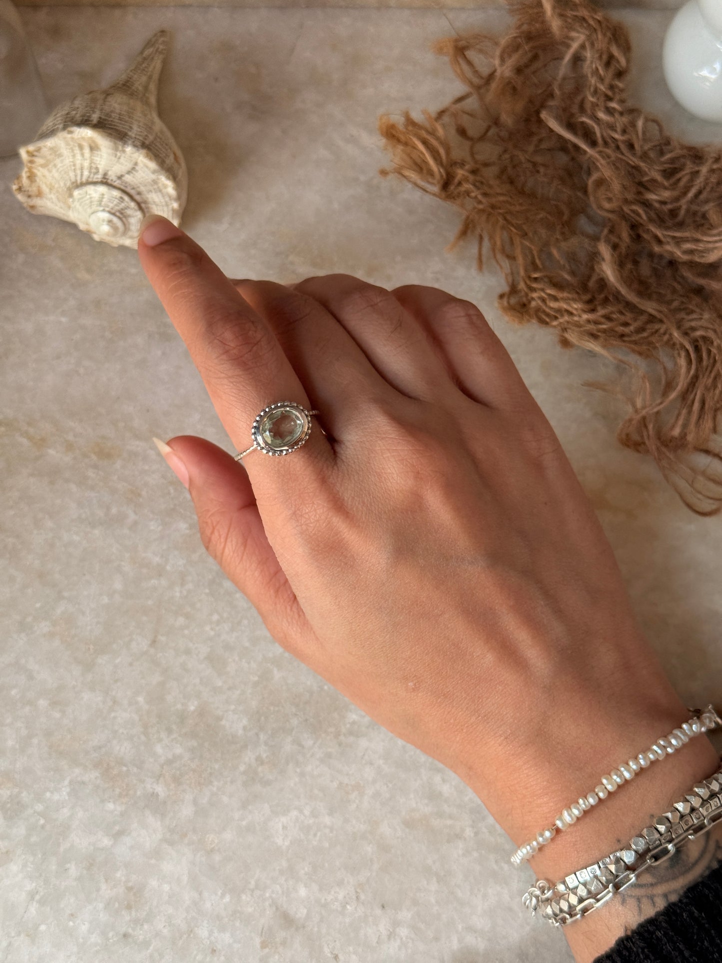 Classic 925 sterling silver green amethyst oval gemstone ring