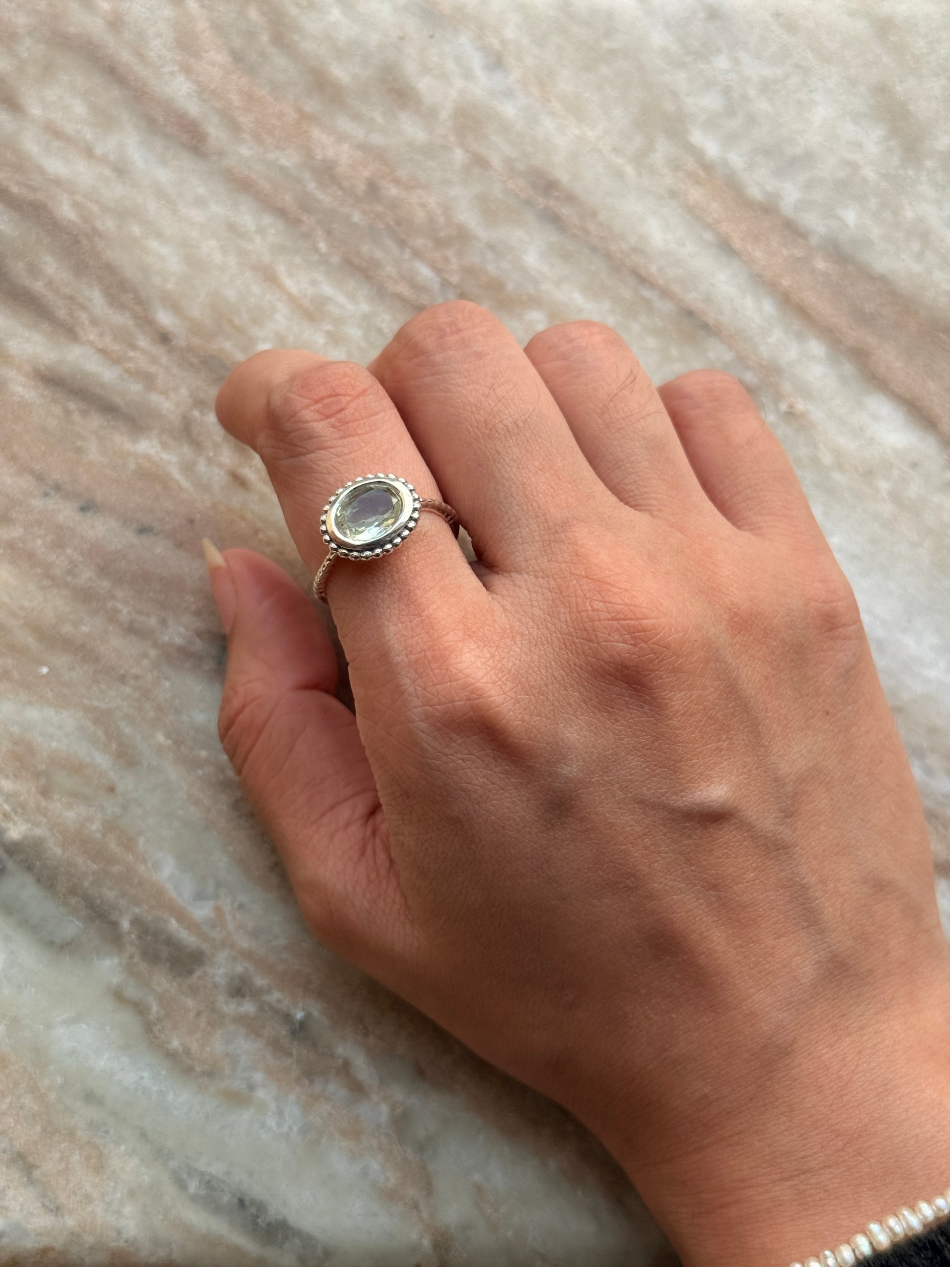 Vintage style 925 sterling silver green amethyst oval ring