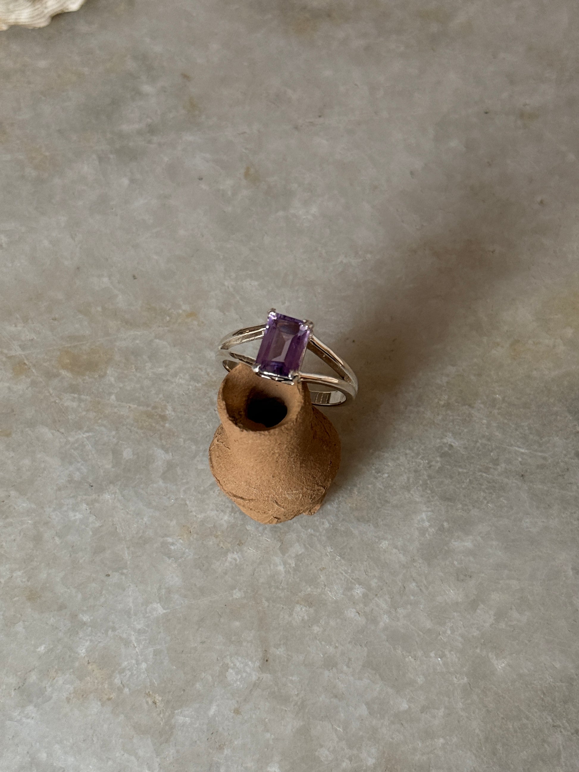 Elegant rectangle amethyst 925 sterling silver ring