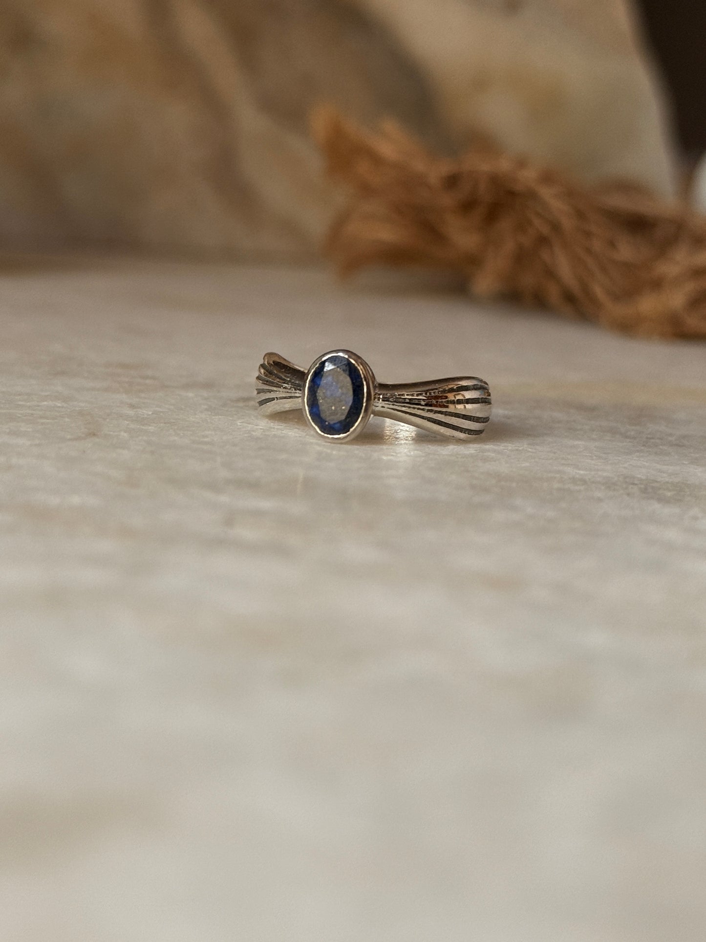 925 sterling silver lapis lazuli oval wavy band ring  