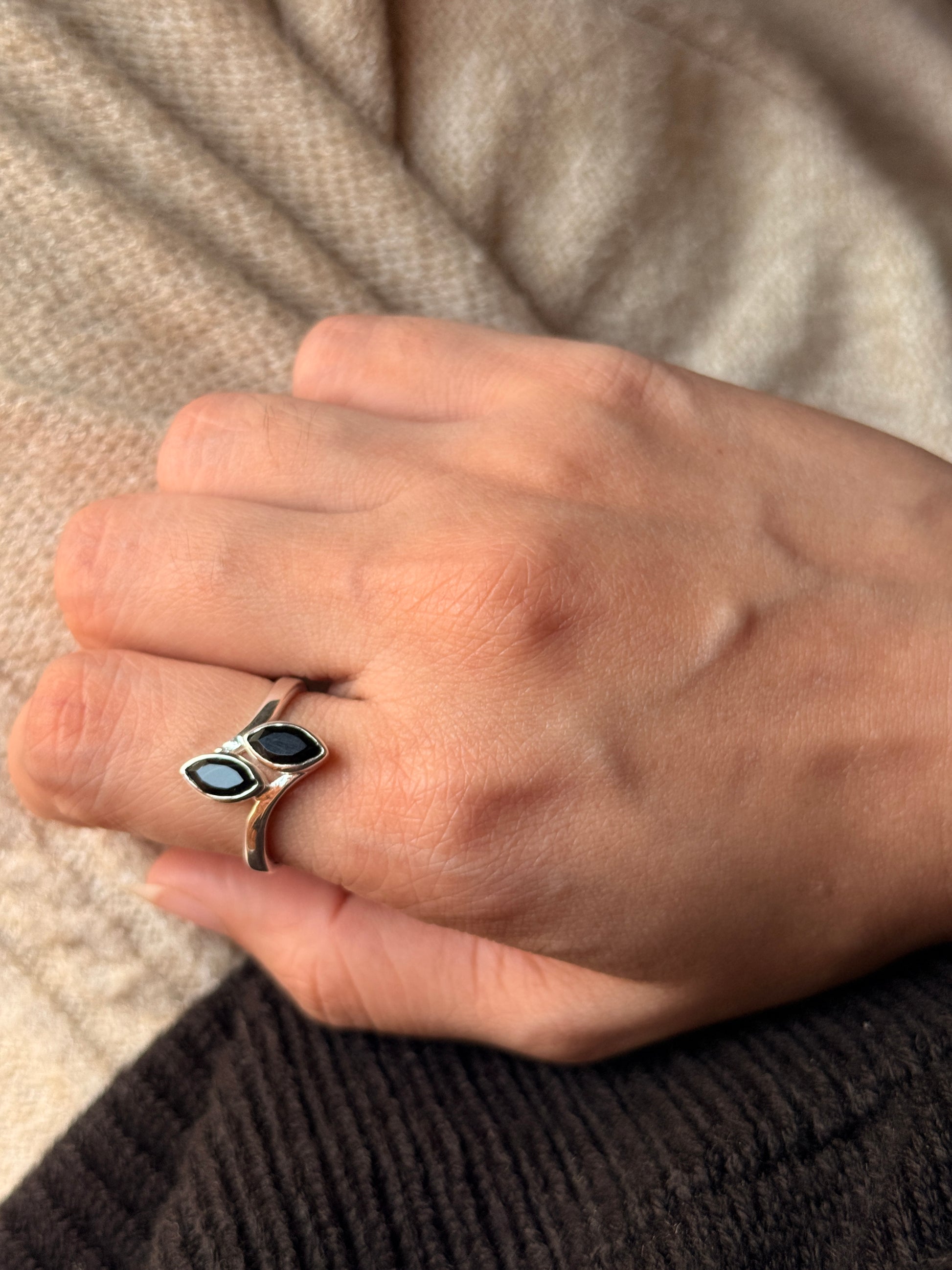 vintage-inspired black onyx double marquise 925 sterling silver ring