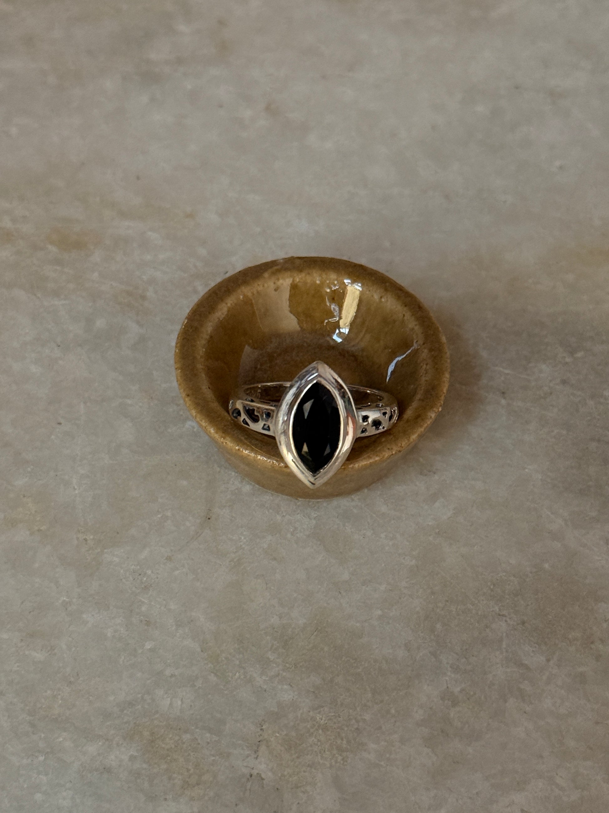 natural black onyx marquise gemstone 925 sterling silver vintage band ring