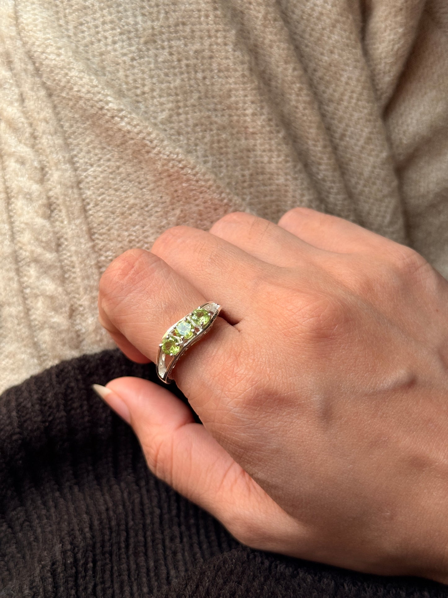 925 sterling silver peridot 3 square vintage filigree ring