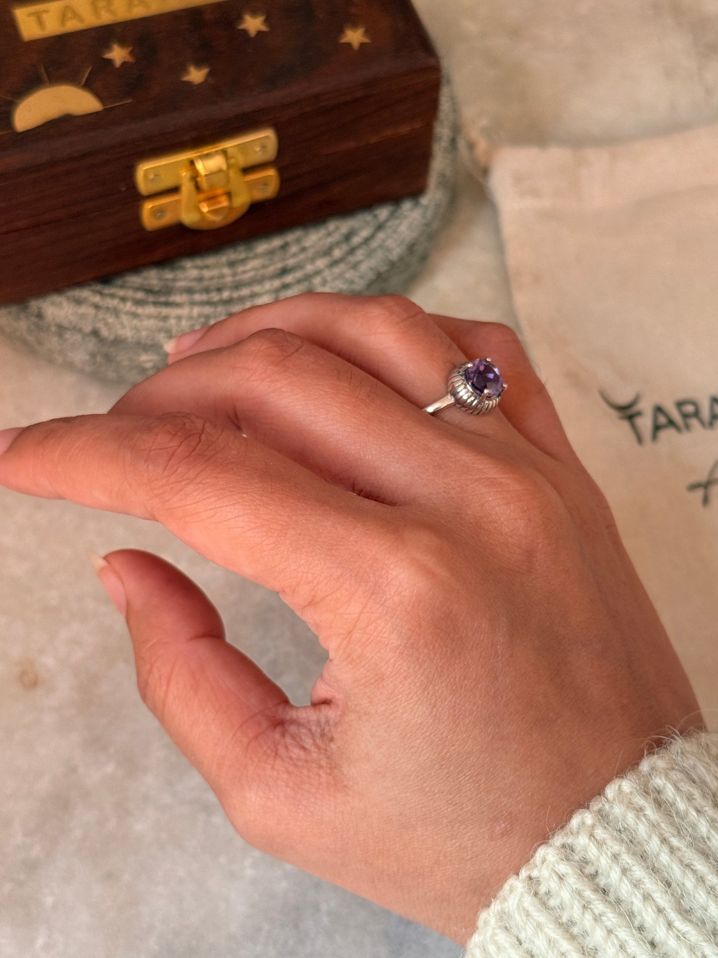 elegant amethyst solitaire gemstone 925 sterling silver ring  