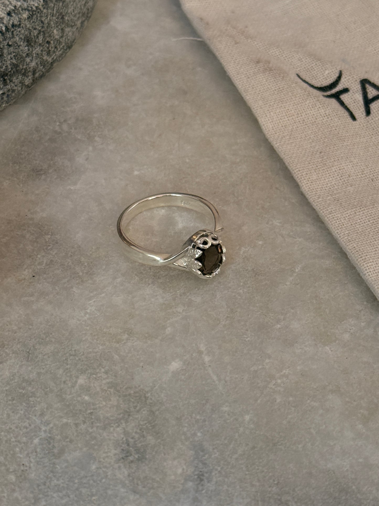 natural smokey quartz oval 925 sterling silver ring