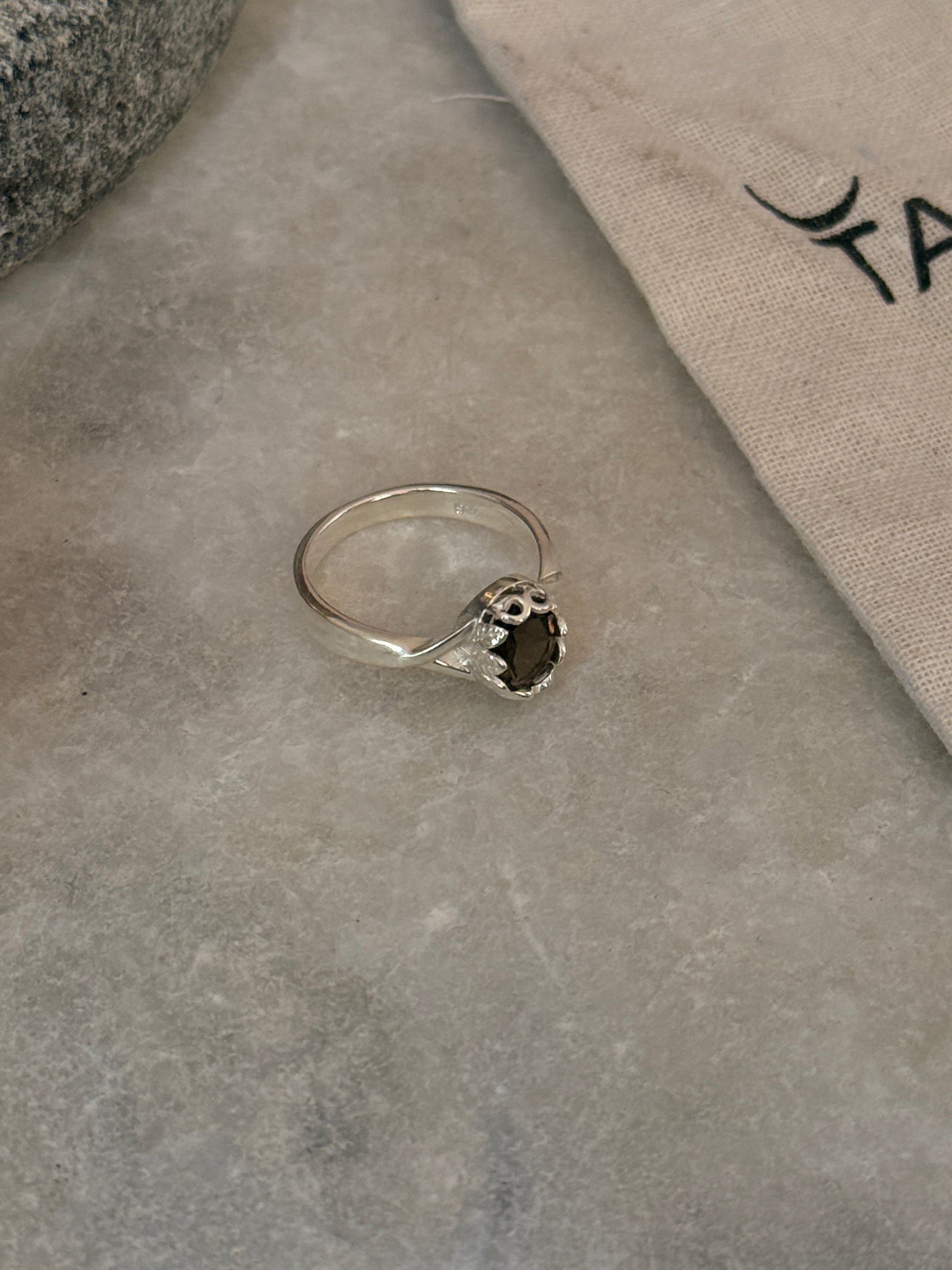 natural smokey quartz oval 925 sterling silver ring