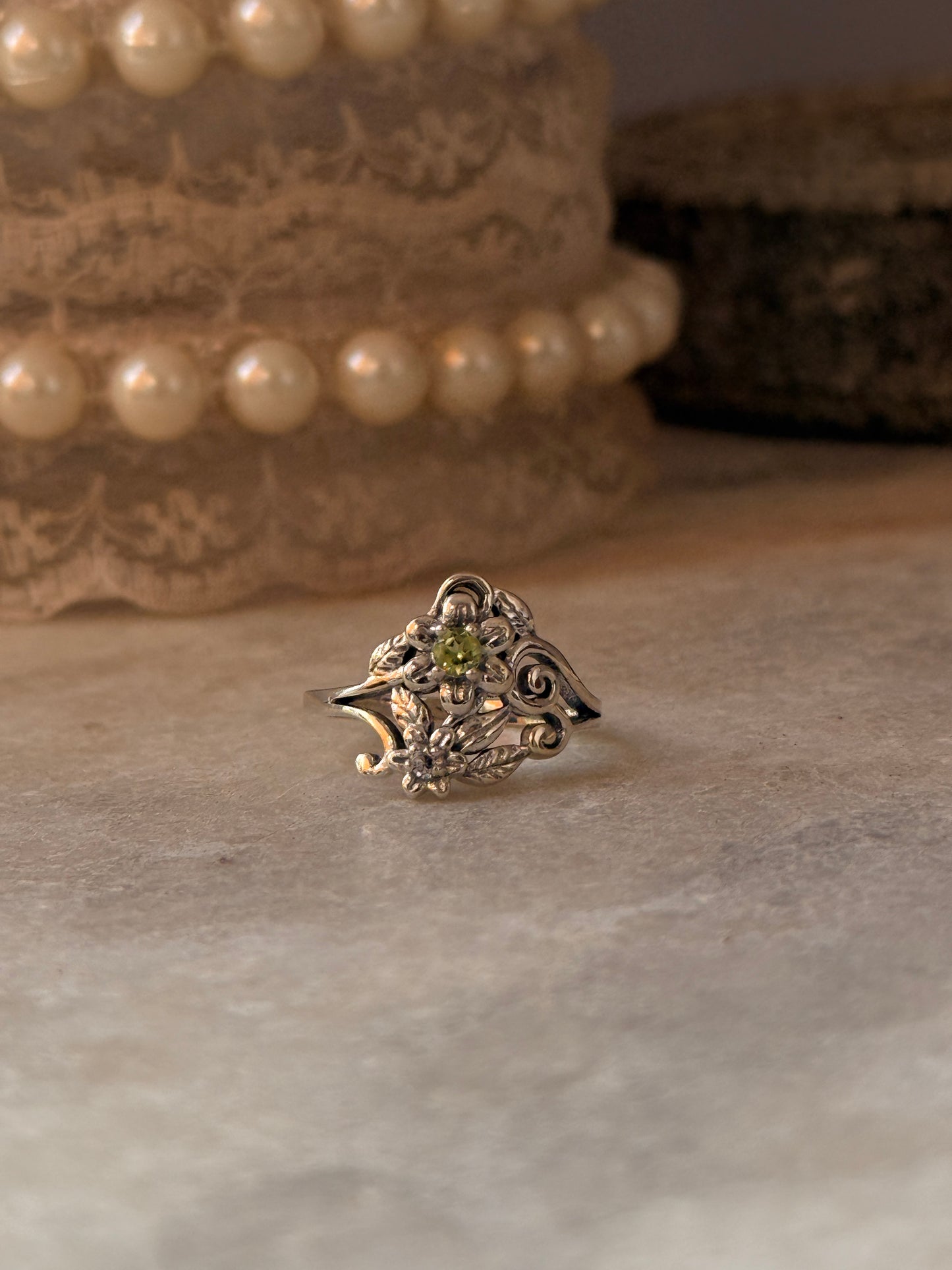 Minimalist peridot leaf design ring in 925 sterling silver