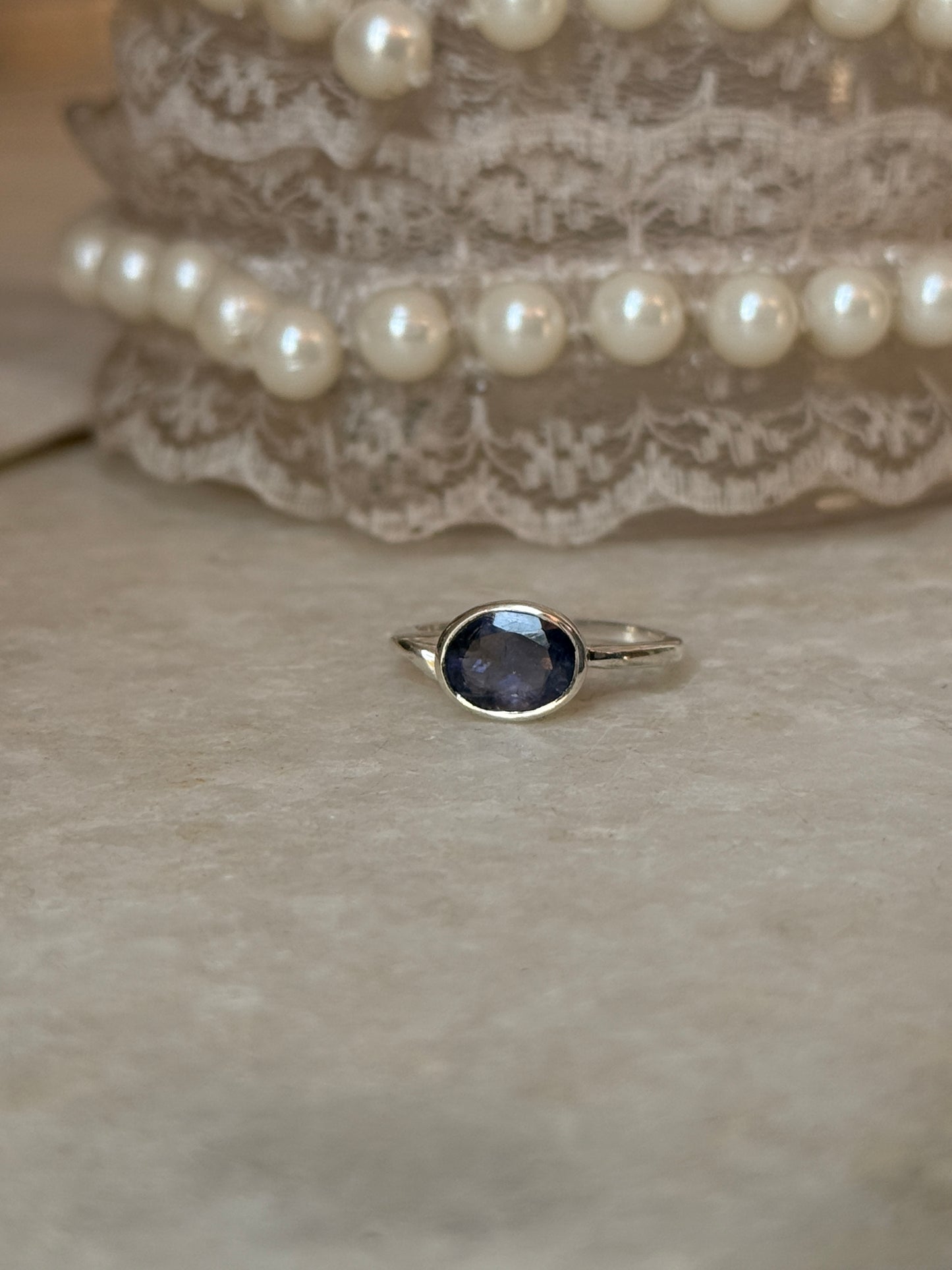 Statement 925 sterling silver oval iolite ring  