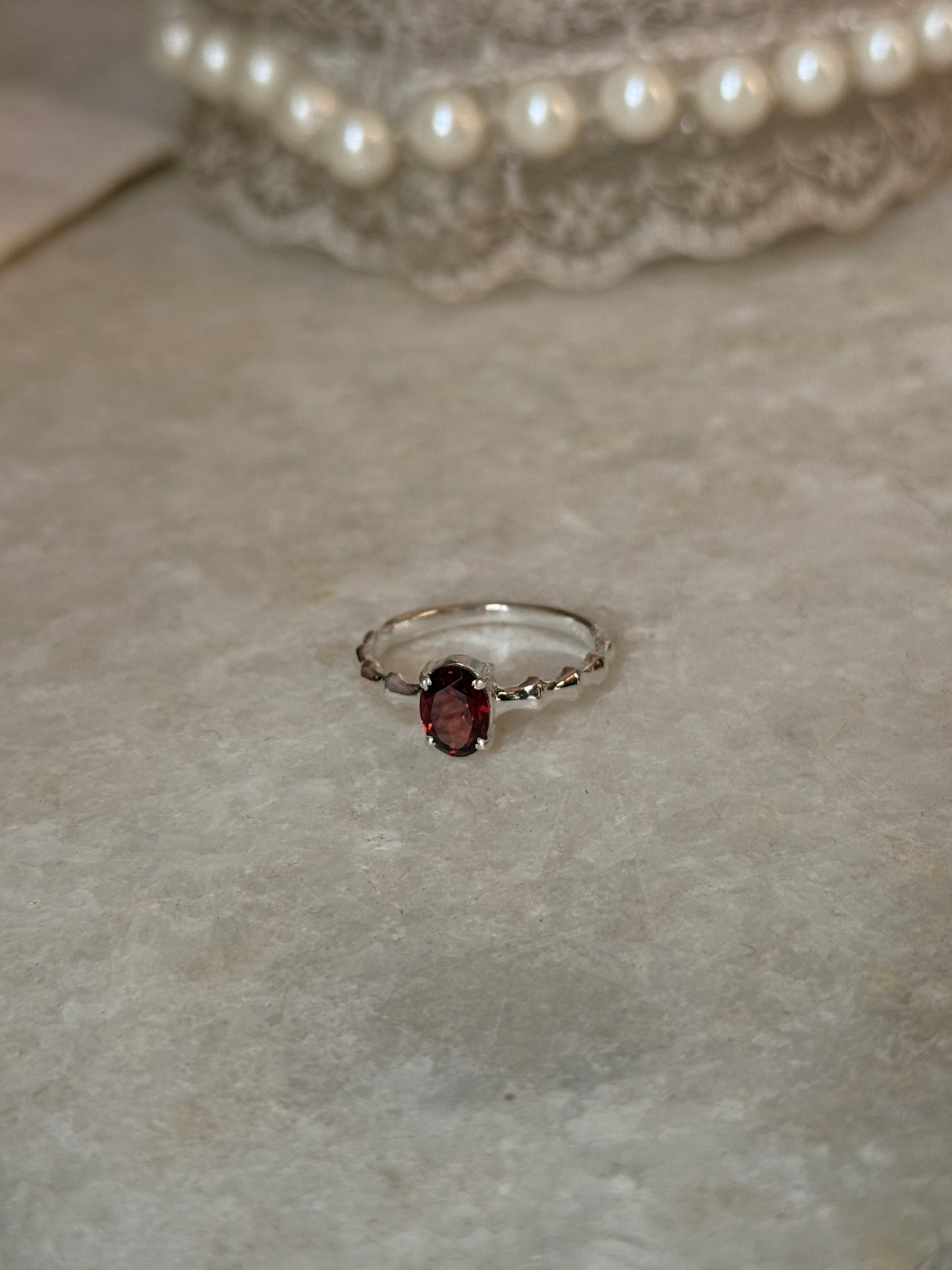 Natural garnet oval gemstone vintage 925 sterling silver ring