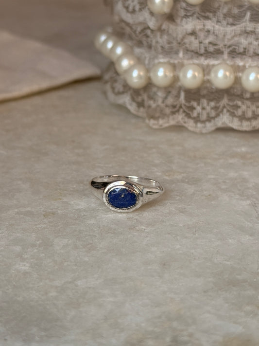 925 sterling silver lapis lazuli oval ring  