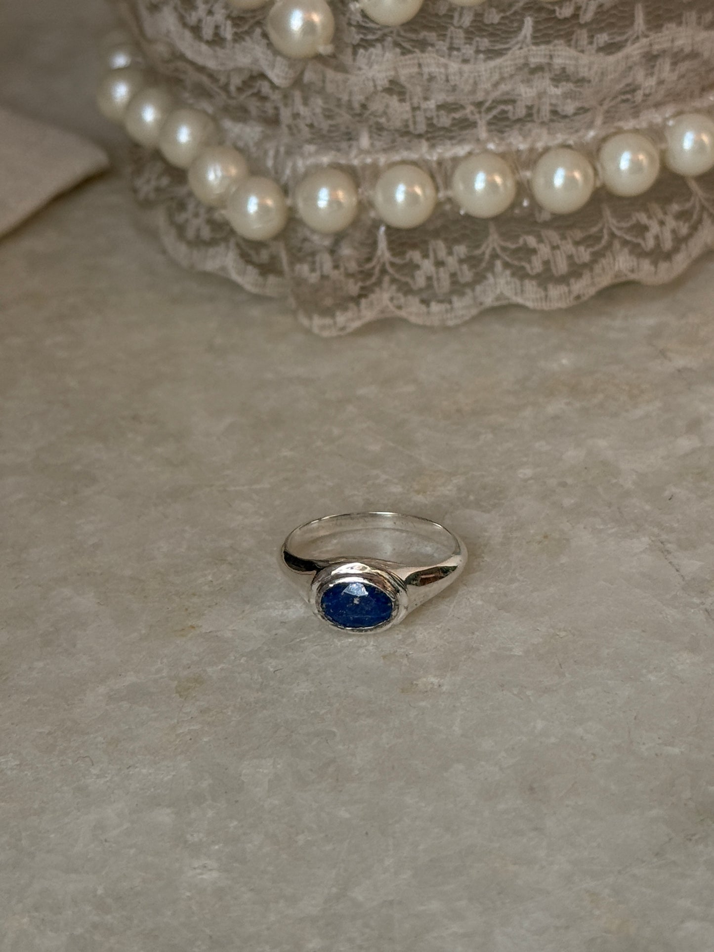 Handmade 925 sterling silver lapis lazuli oval ring